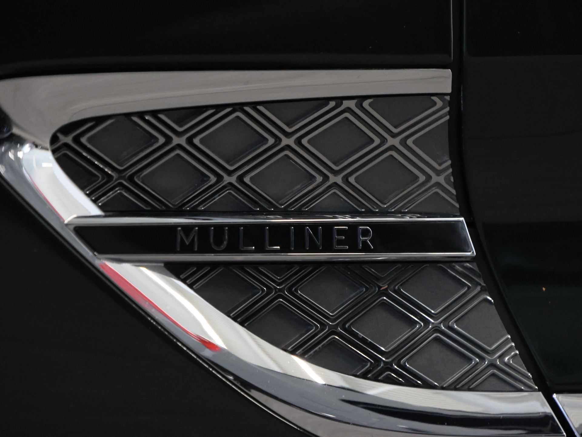BENTLEY Continental GT 4.0 V8 Mulliner-image-8
