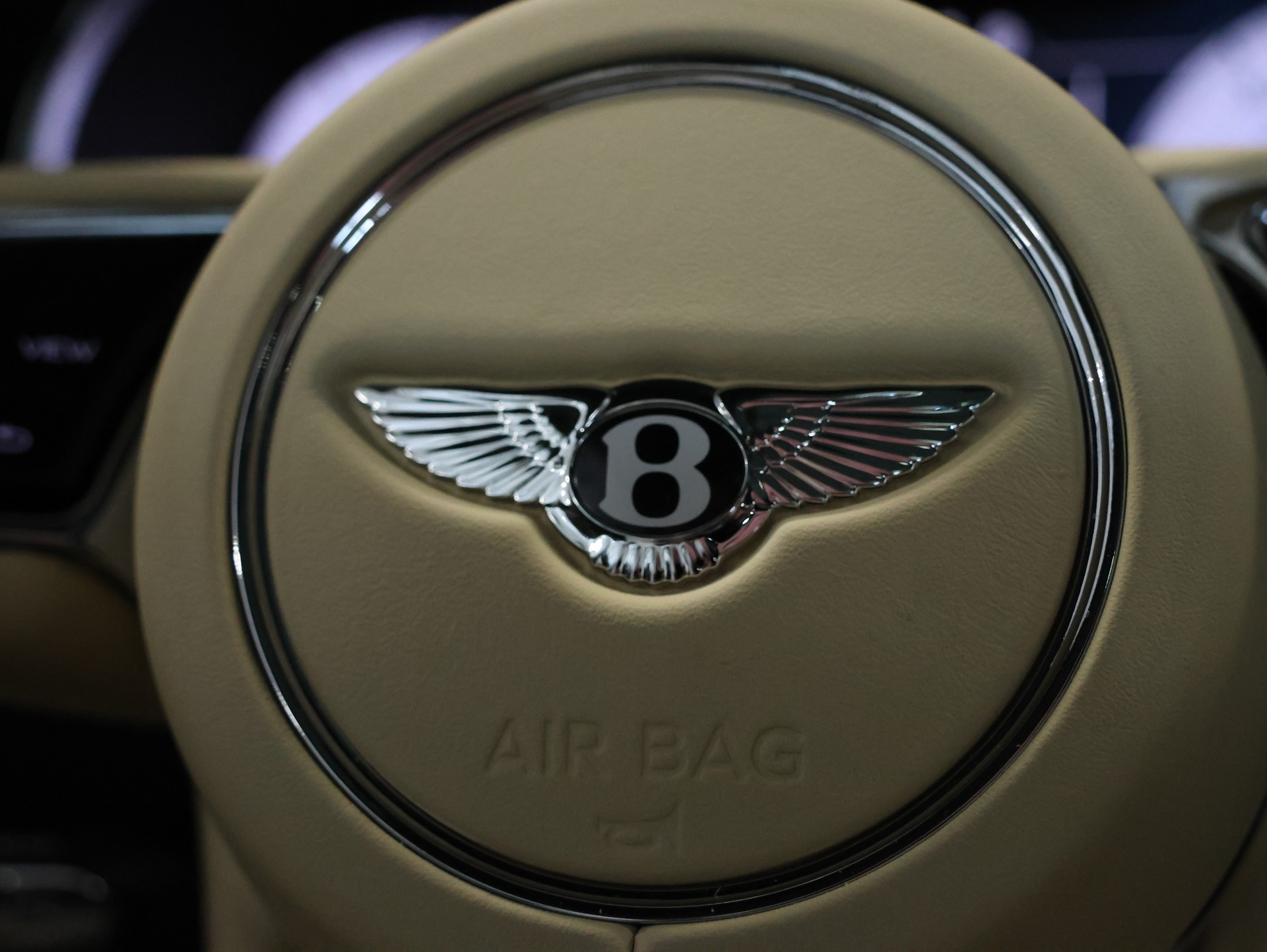 BENTLEY Continental GT 4.0 V8 Mulliner-image-26