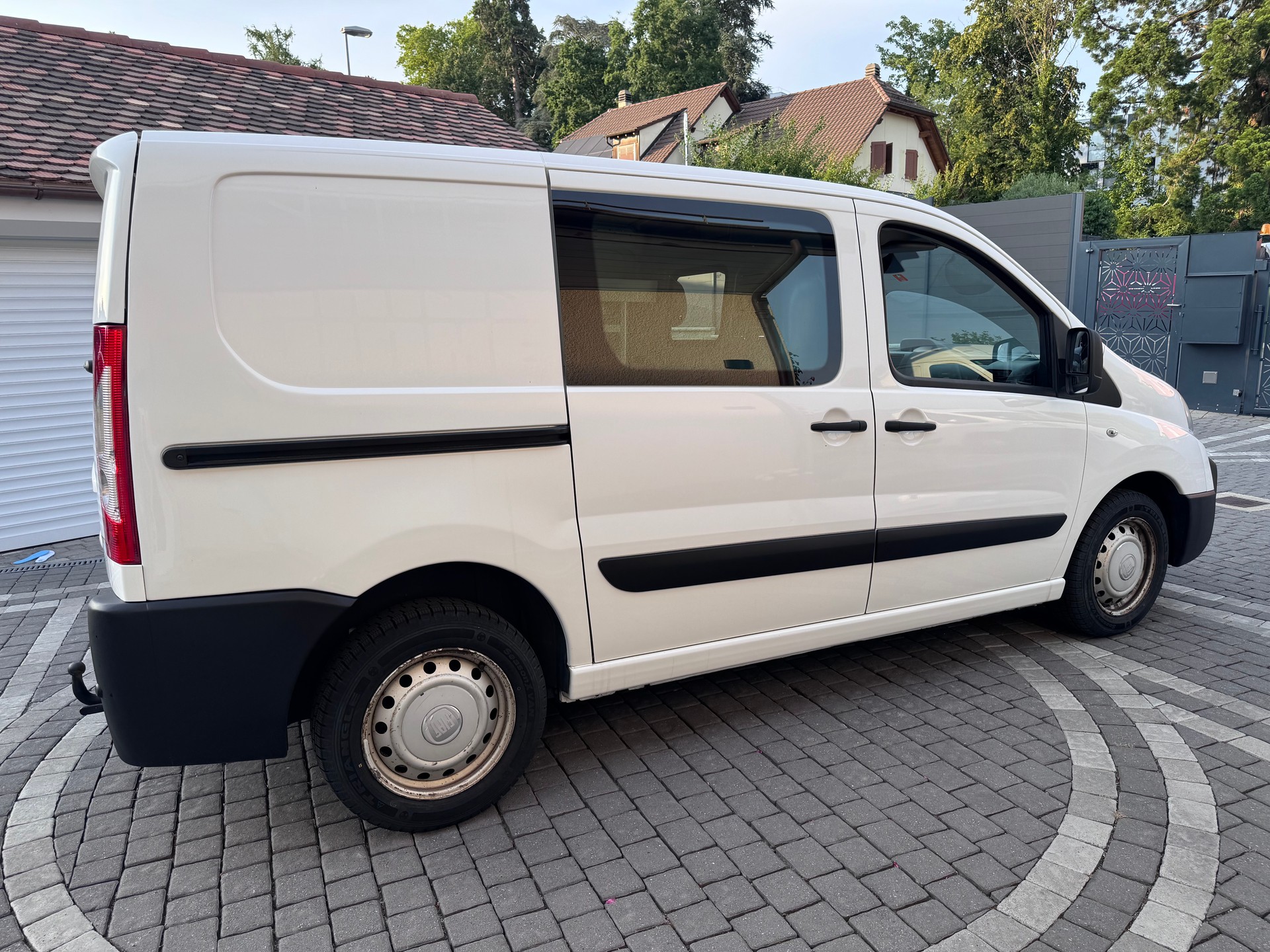 FIAT 2.0 JTD DPF Comfort-image-2