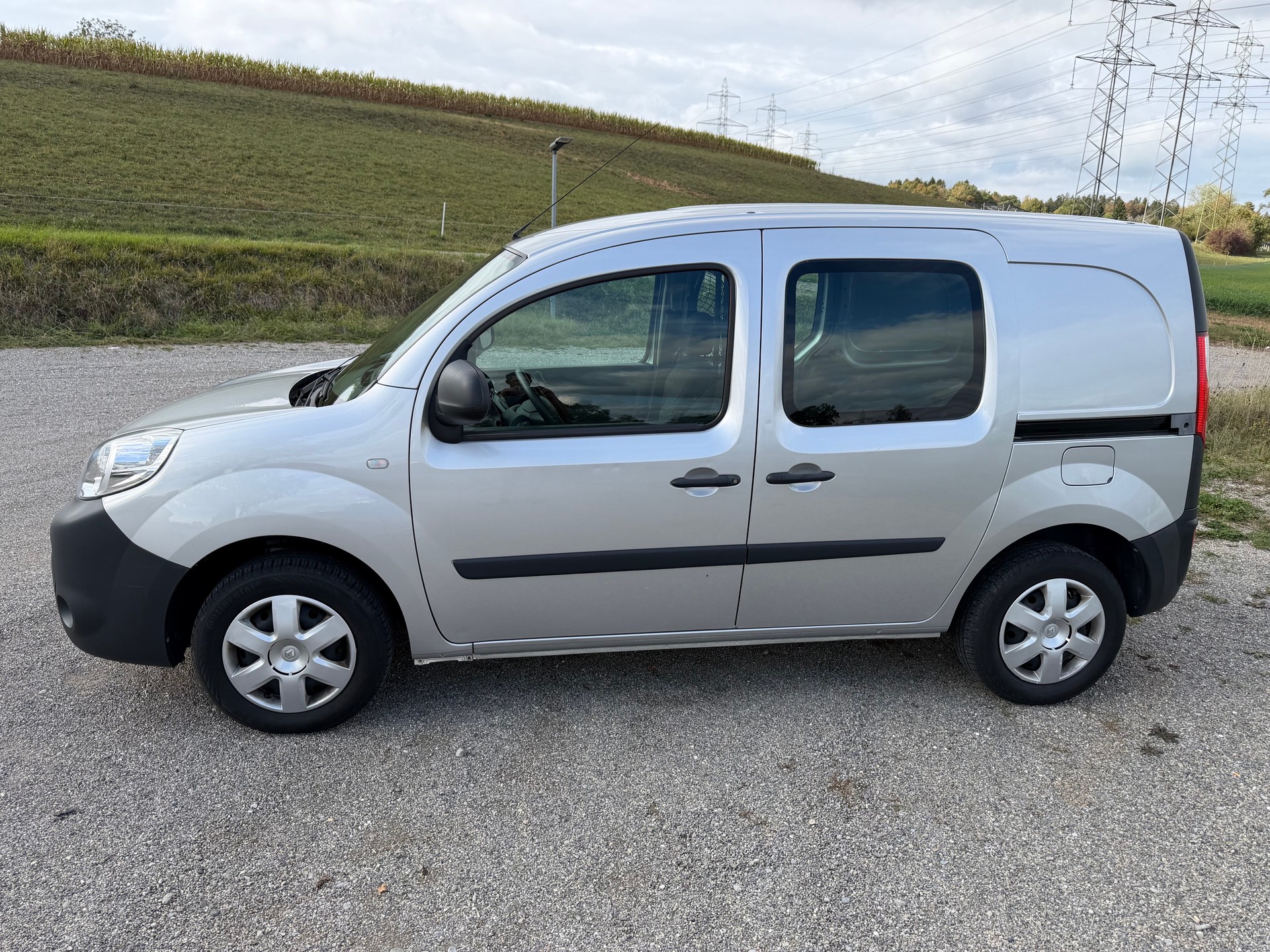 RENAULT Kangoo Medium 1.6 105 Business A-image-4
