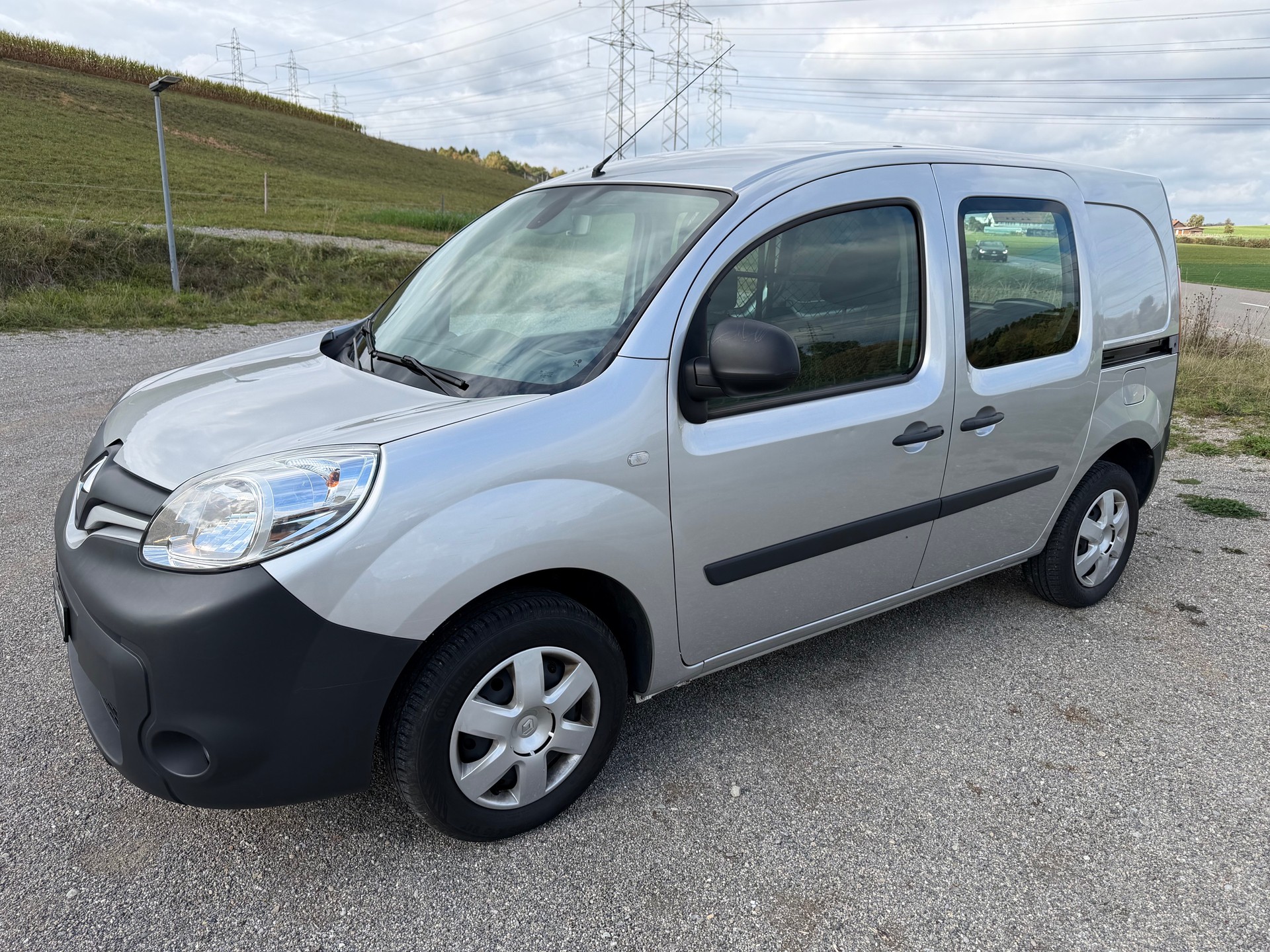 RENAULT Kangoo Medium 1.6 105 Business A-image-3
