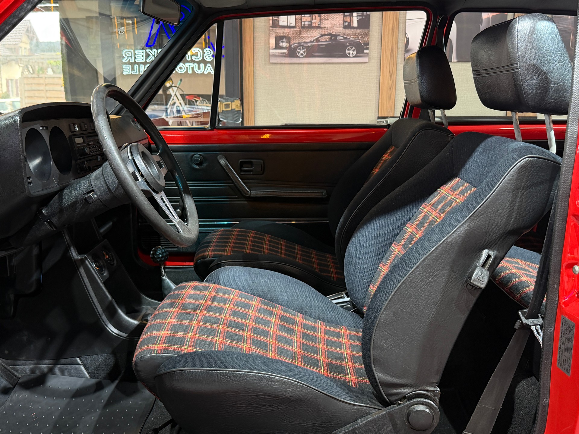 VW VW Golf 1 GTI ( Veteran)-image-12