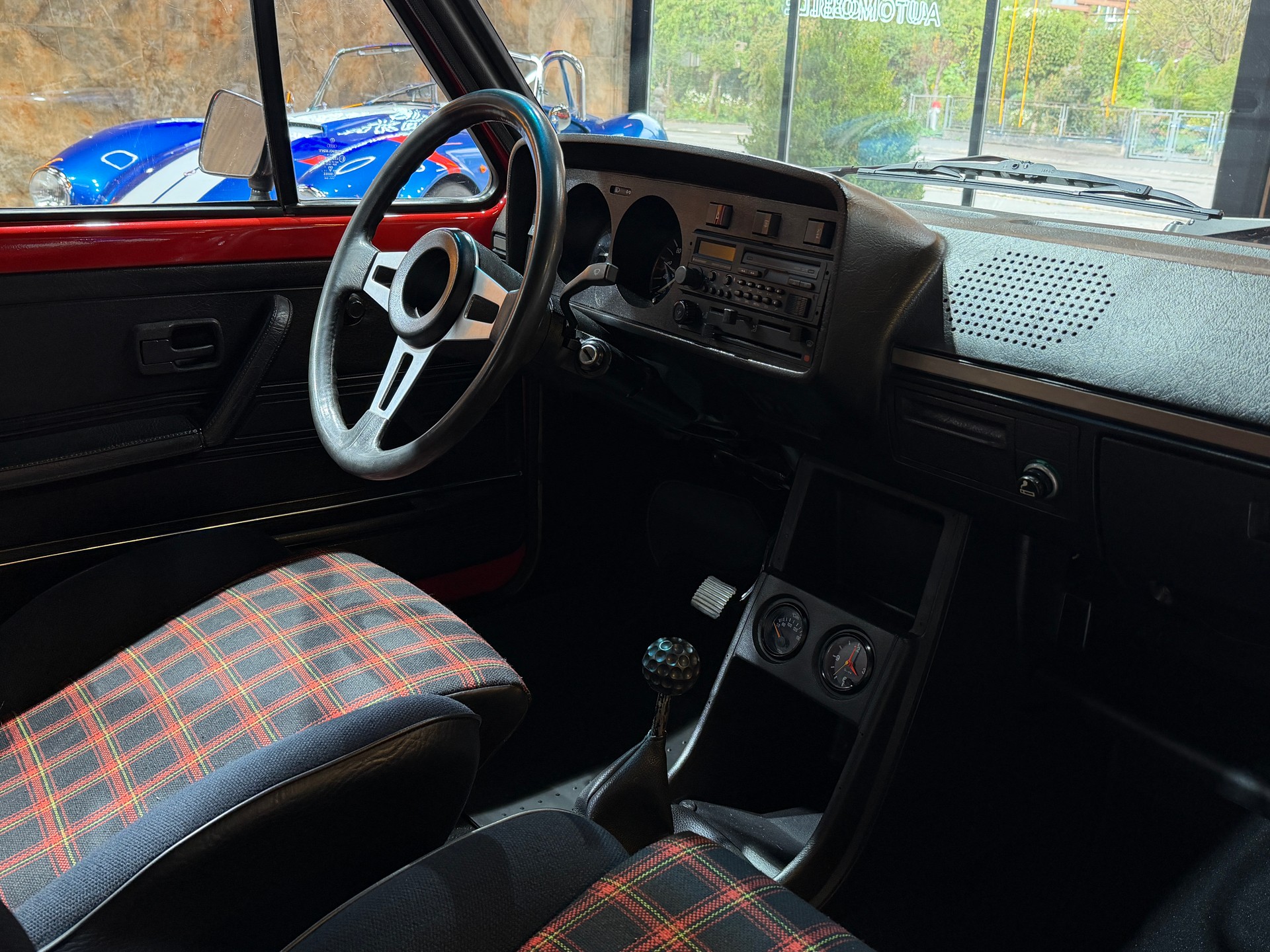 VW VW Golf 1 GTI ( Veteran)-image-15