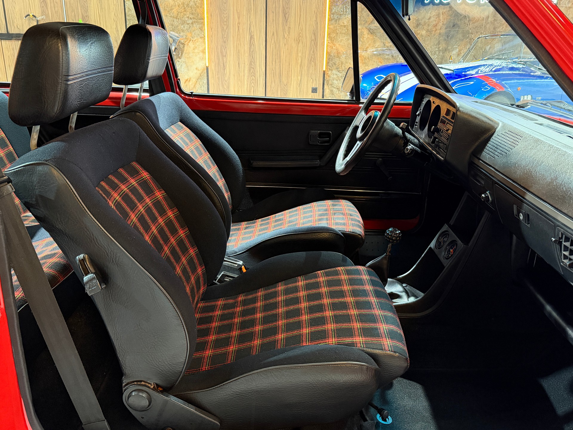 VW VW Golf 1 GTI ( Veteran)-image-16