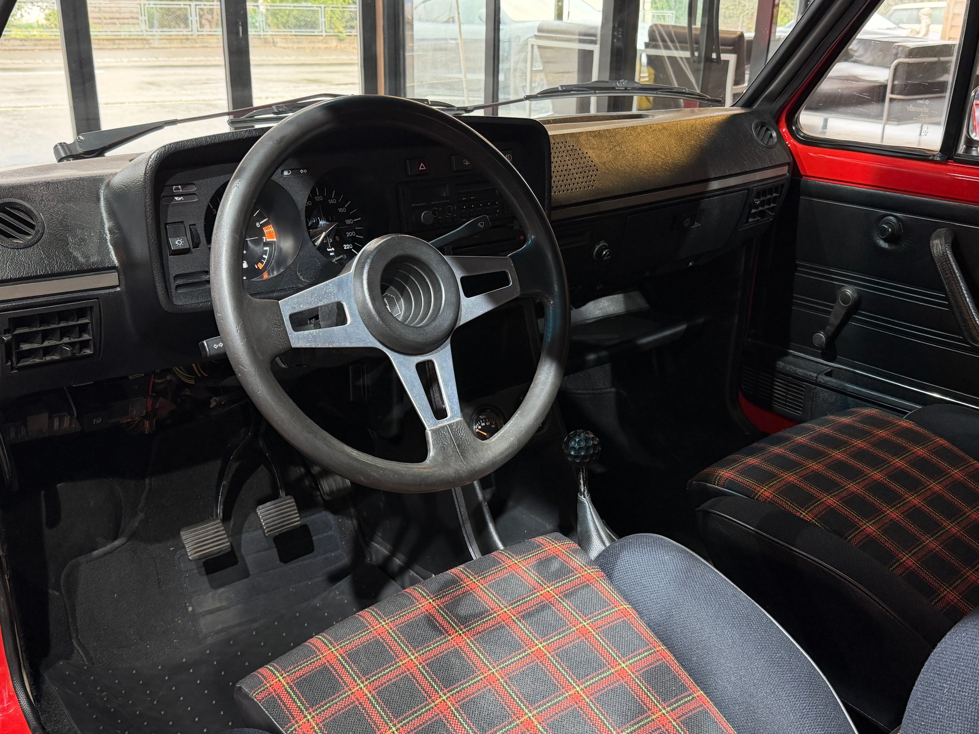 VW VW Golf 1 GTI ( Veteran)-image-11