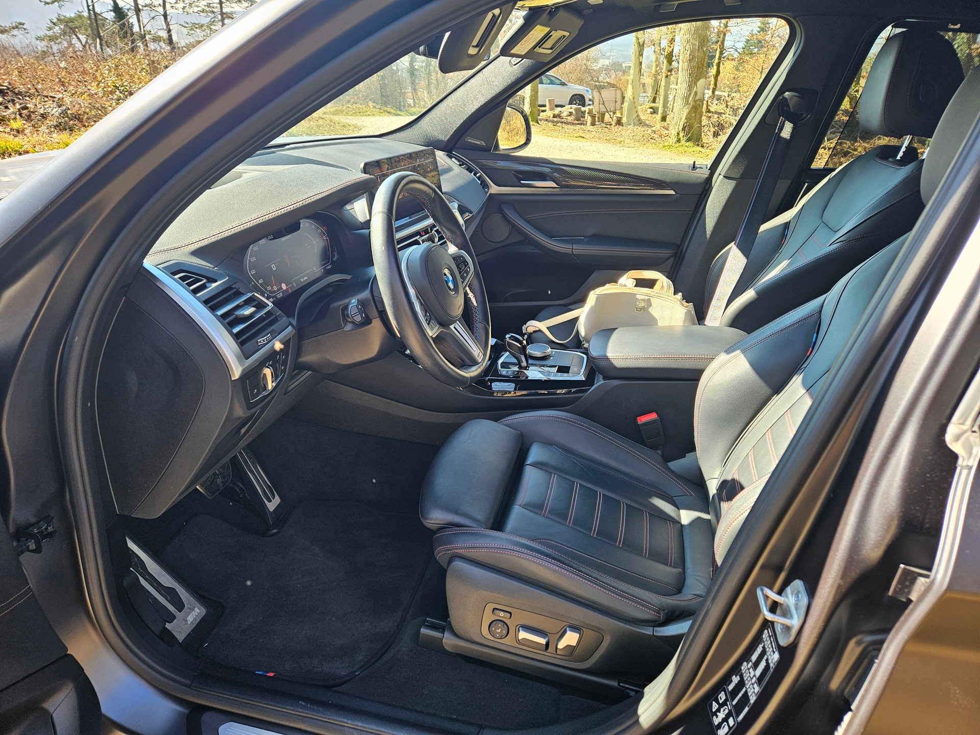 BMW M40i-image-3
