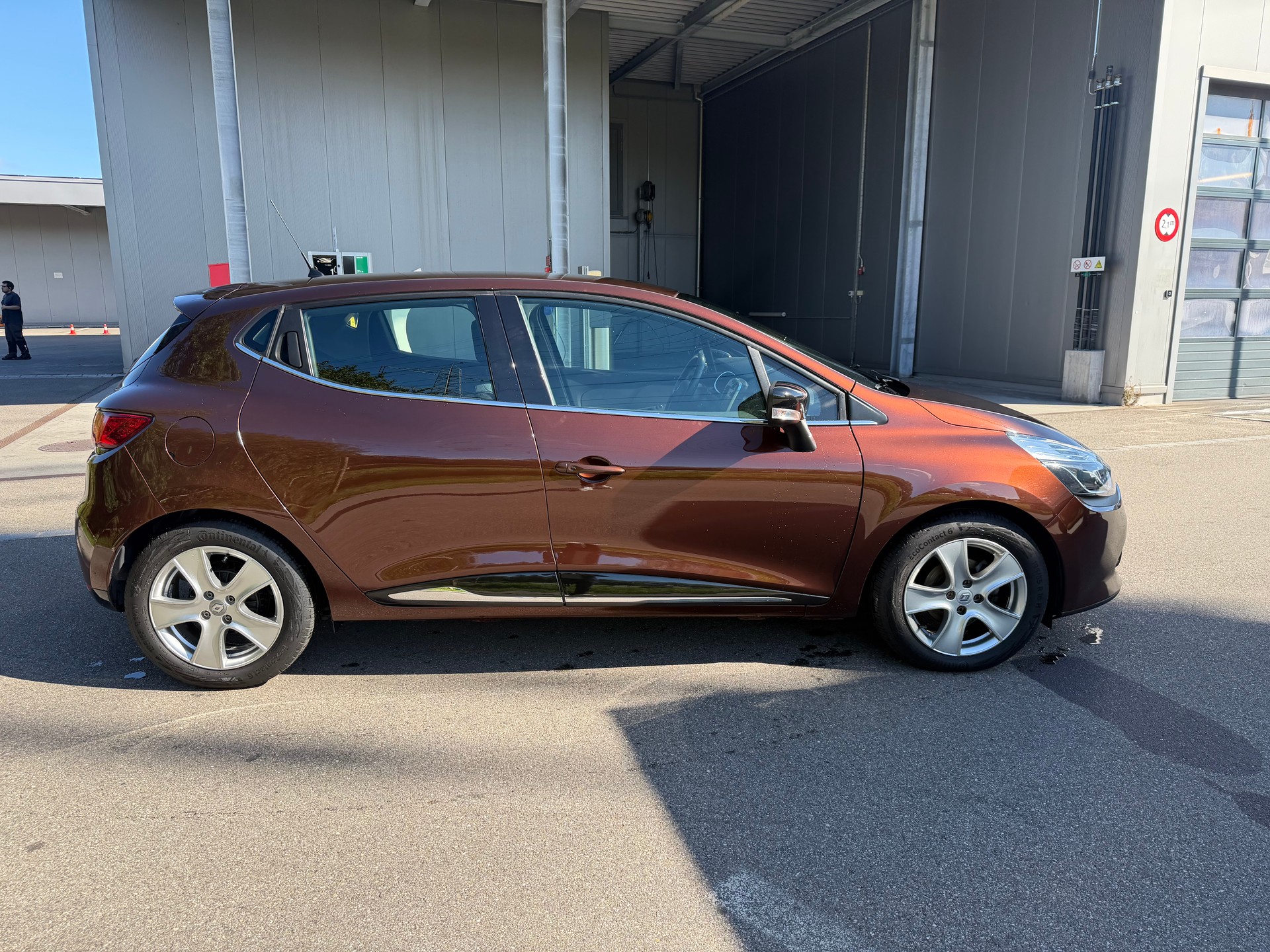 RENAULT Clio 1.5 dCi Swiss Edition EDC-image-4