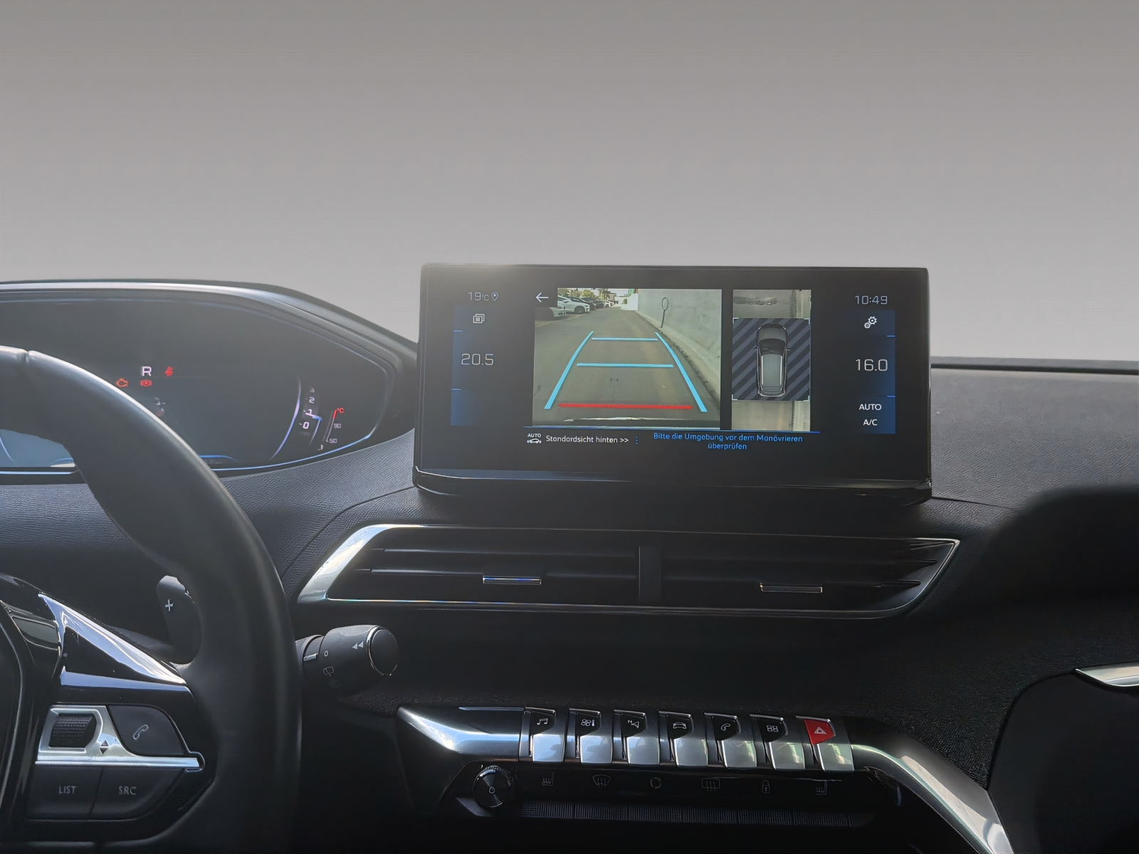 PEUGEOT 3008 1.2 PureTech Allure Pack-image-11