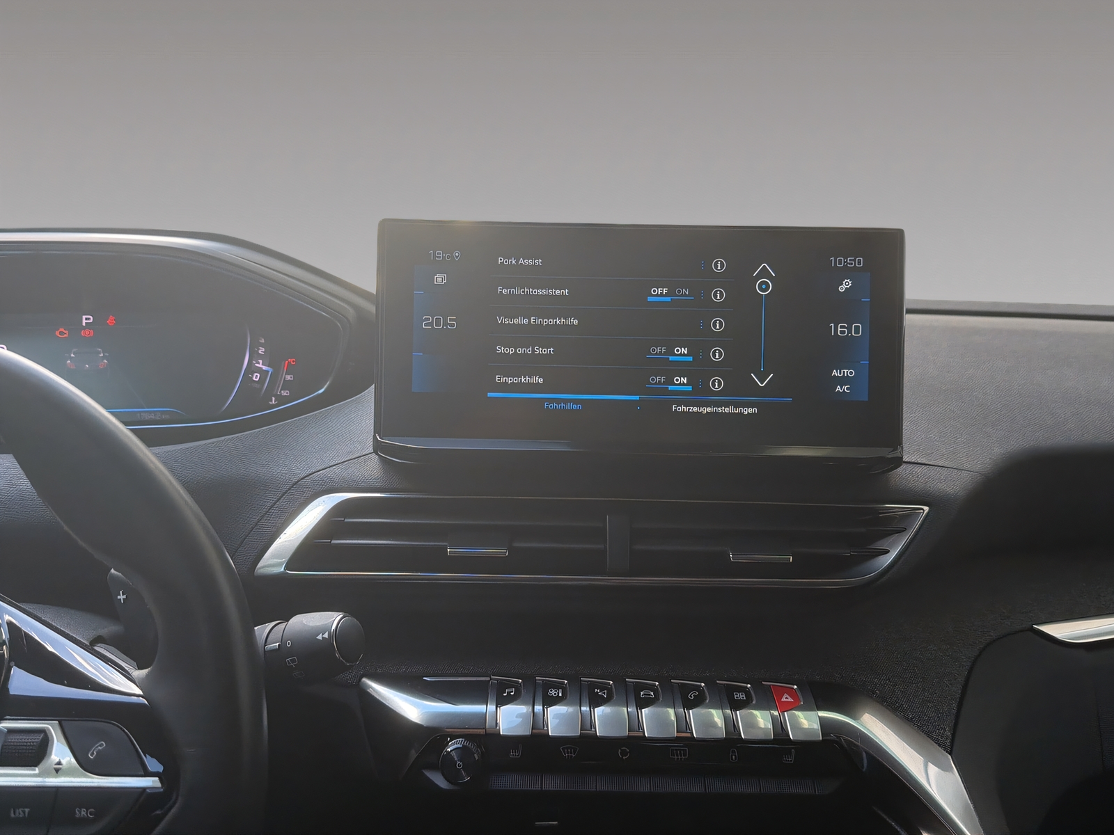 PEUGEOT 3008 1.2 PureTech Allure Pack-image-12