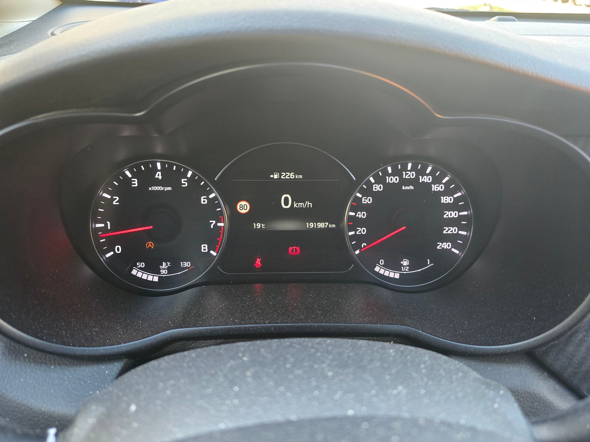 KIA Carens 1.6 GDI Trend-image-10