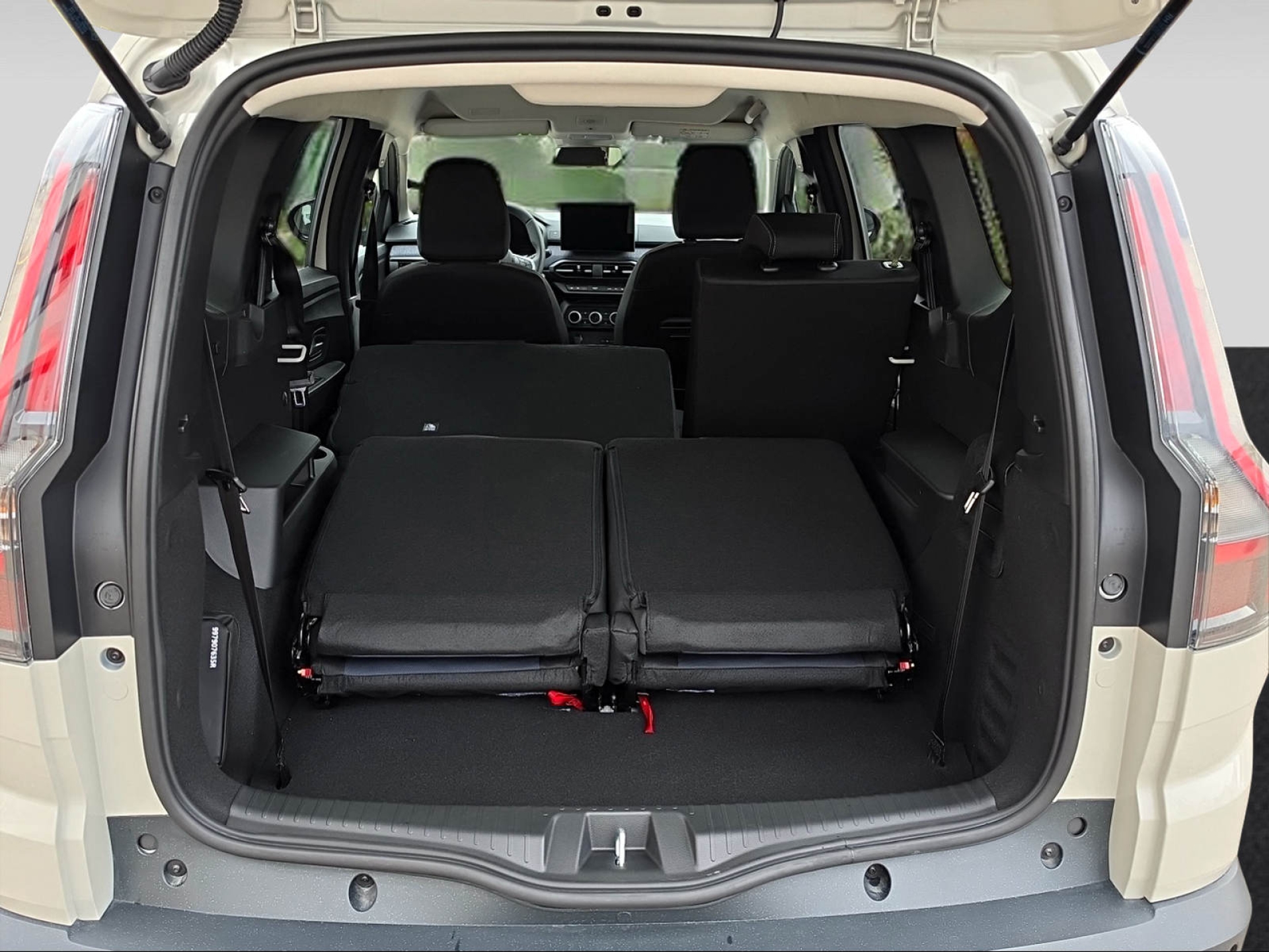 DACIA Jogger-image-11