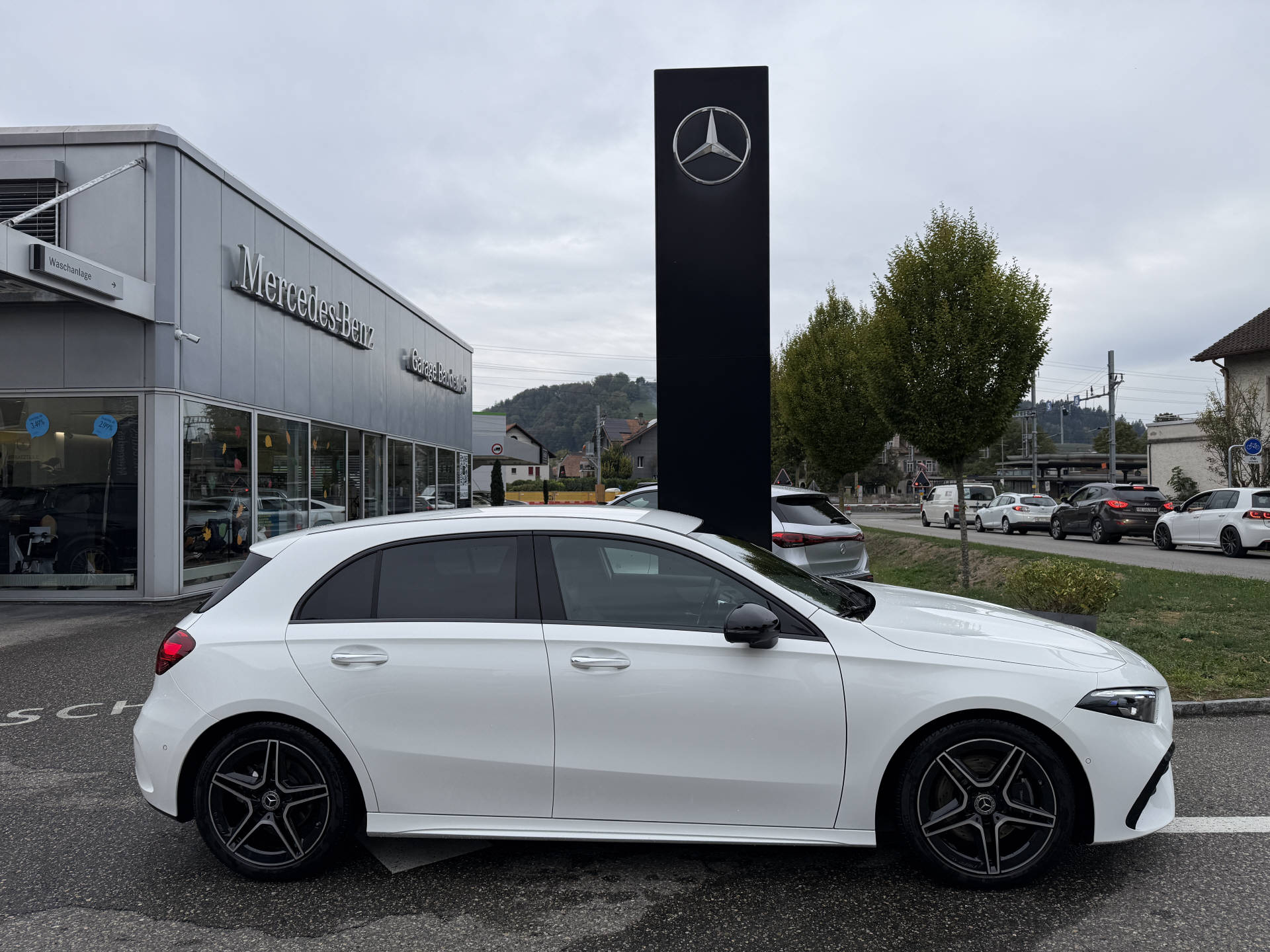 MERCEDES-BENZ A 220 AMG Line 4m-image-11