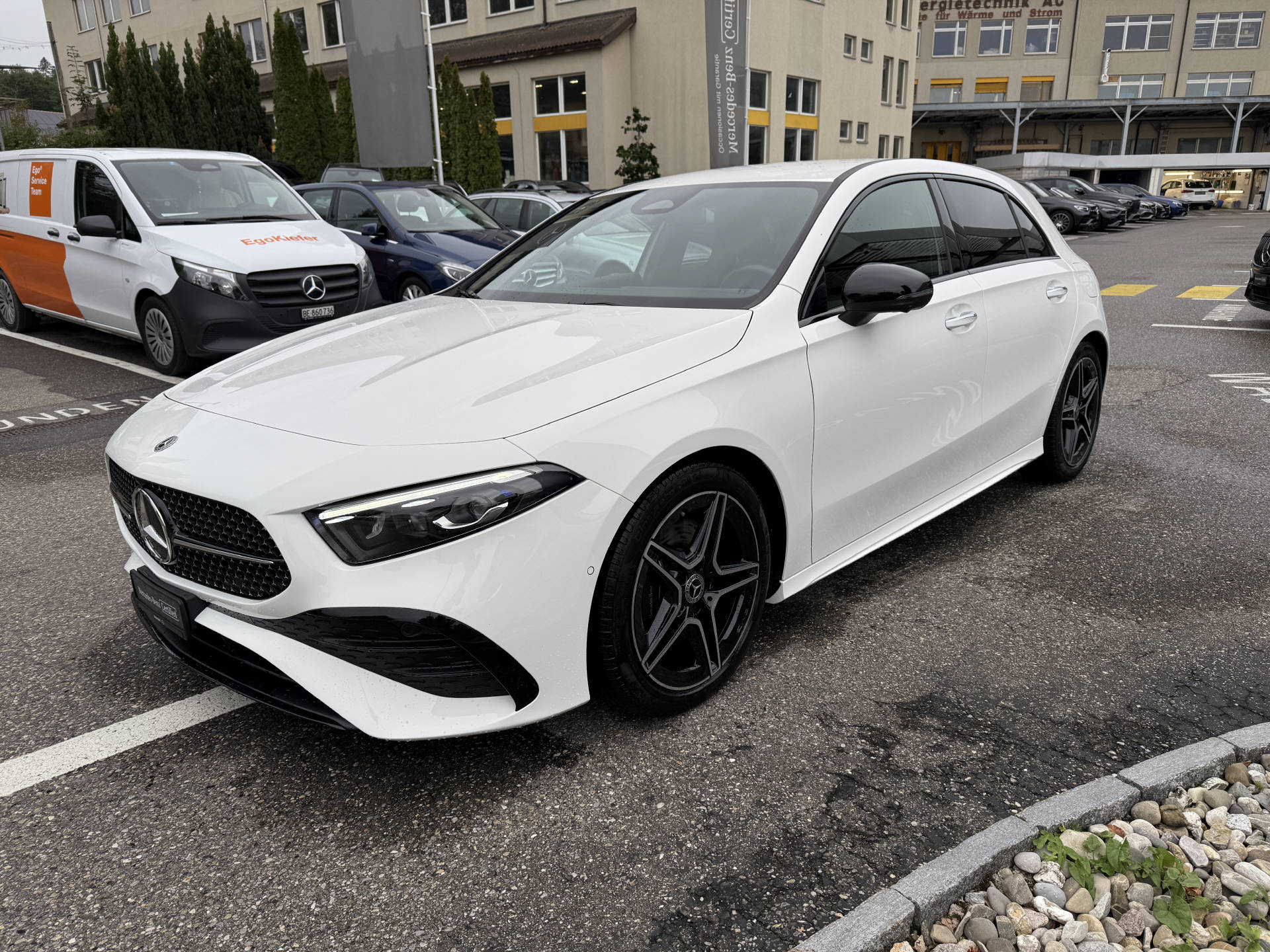 MERCEDES-BENZ A 220 AMG Line 4m-showroom-element-2