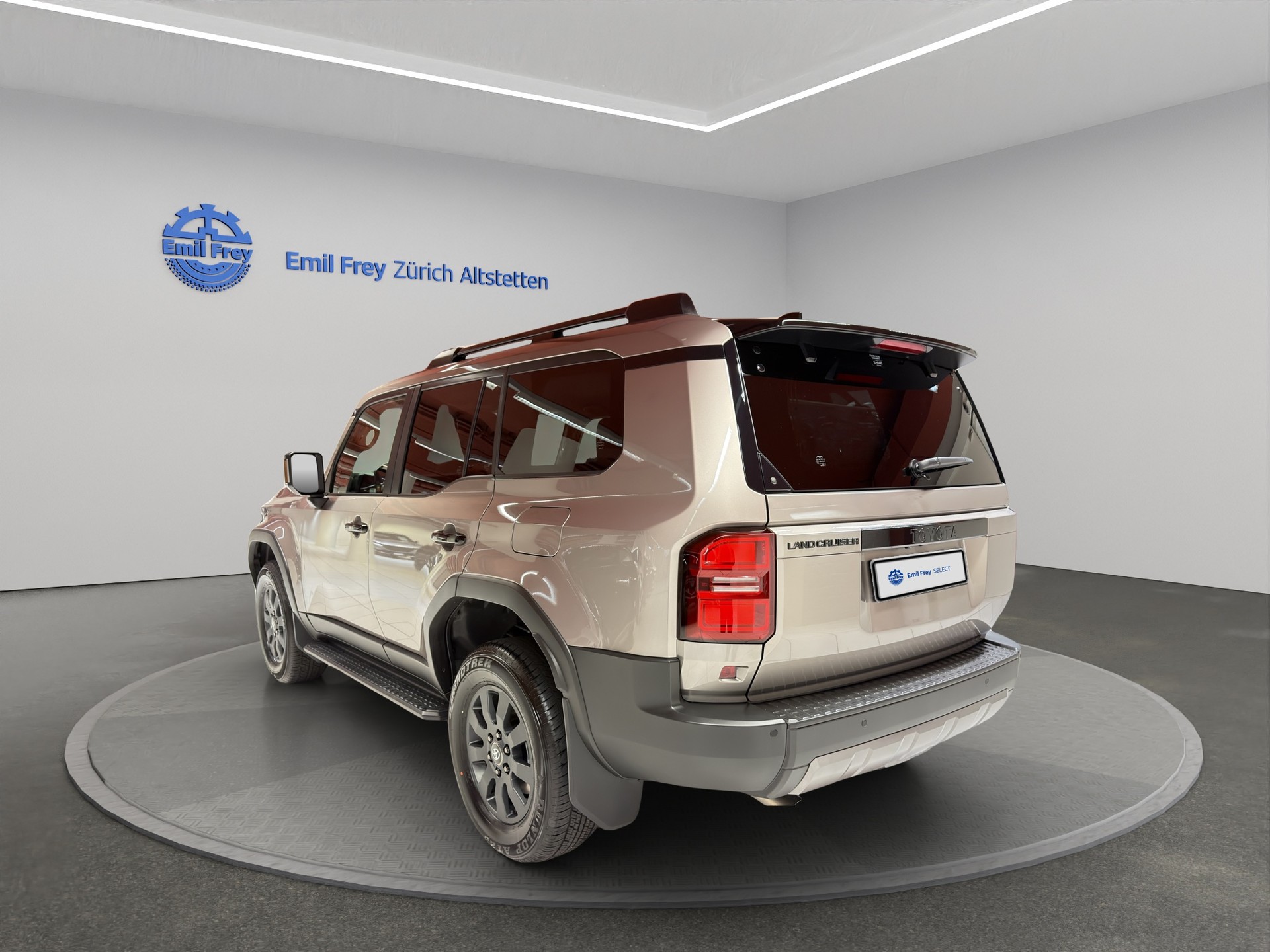TOYOTA Land Cruiser 2.8 D 48V Style-image-1