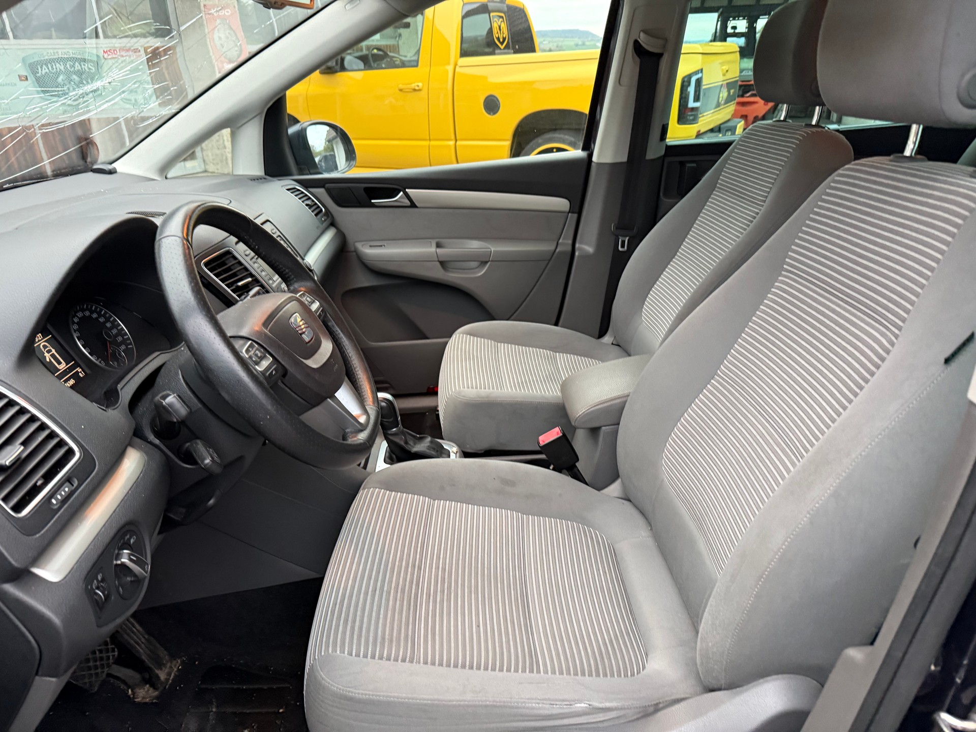 SEAT Alhambra 2.0 TDI Reference DSG-image-9