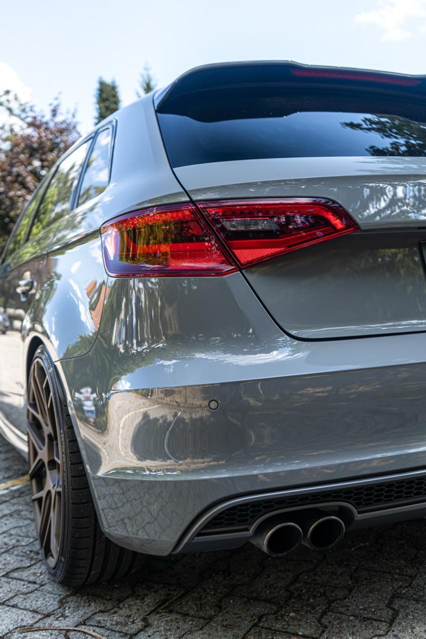 AUDI A3 Sportback 1.8 TFSI Ambition quattro S-tronic-image-5