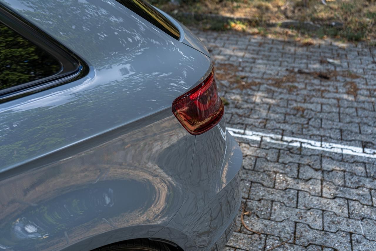 AUDI A3 Sportback 1.8 TFSI Ambition quattro S-tronic-image-3