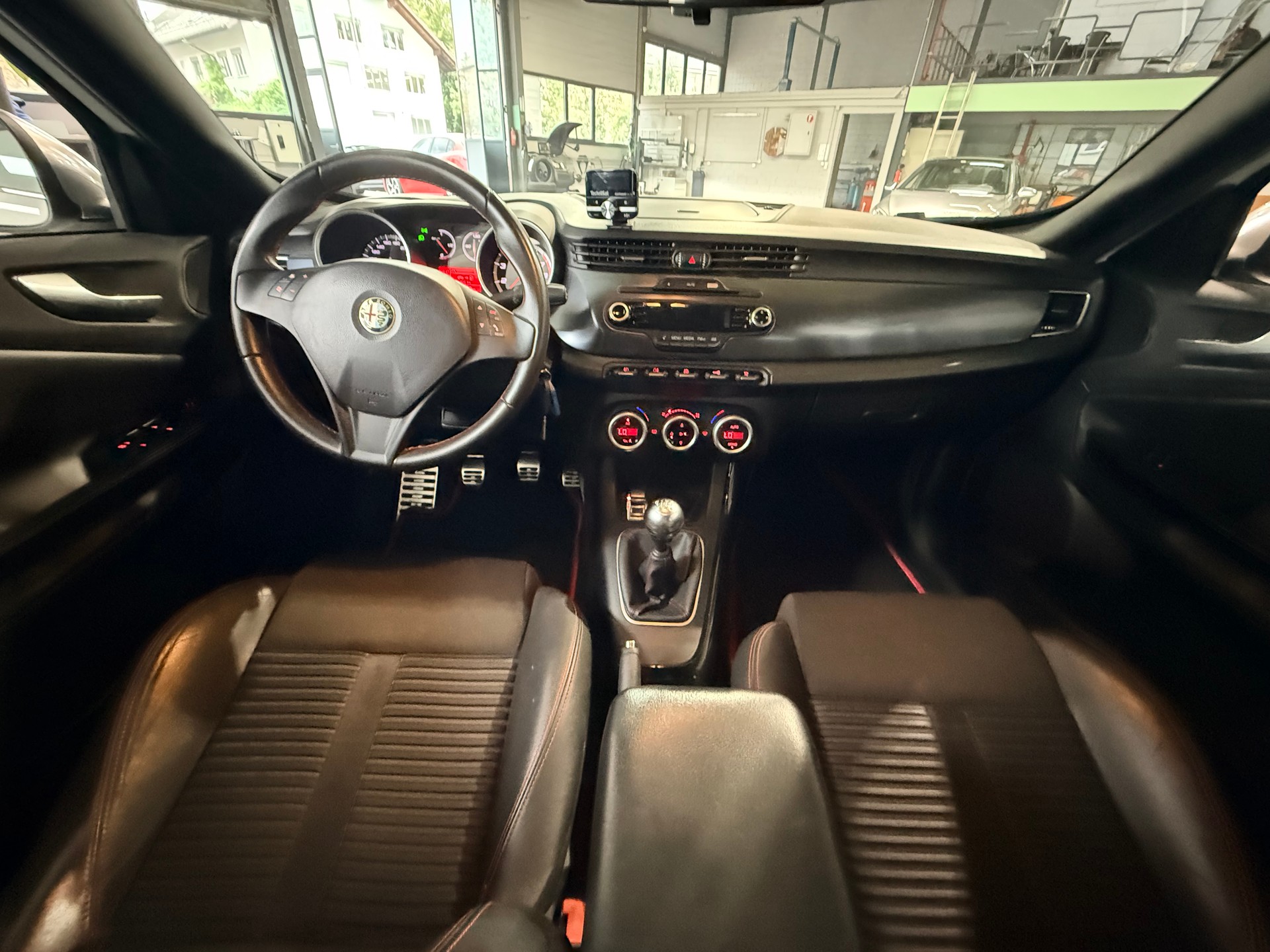 ALFA ROMEO Giulietta 1.4 MultiAir Distinctive-image-13