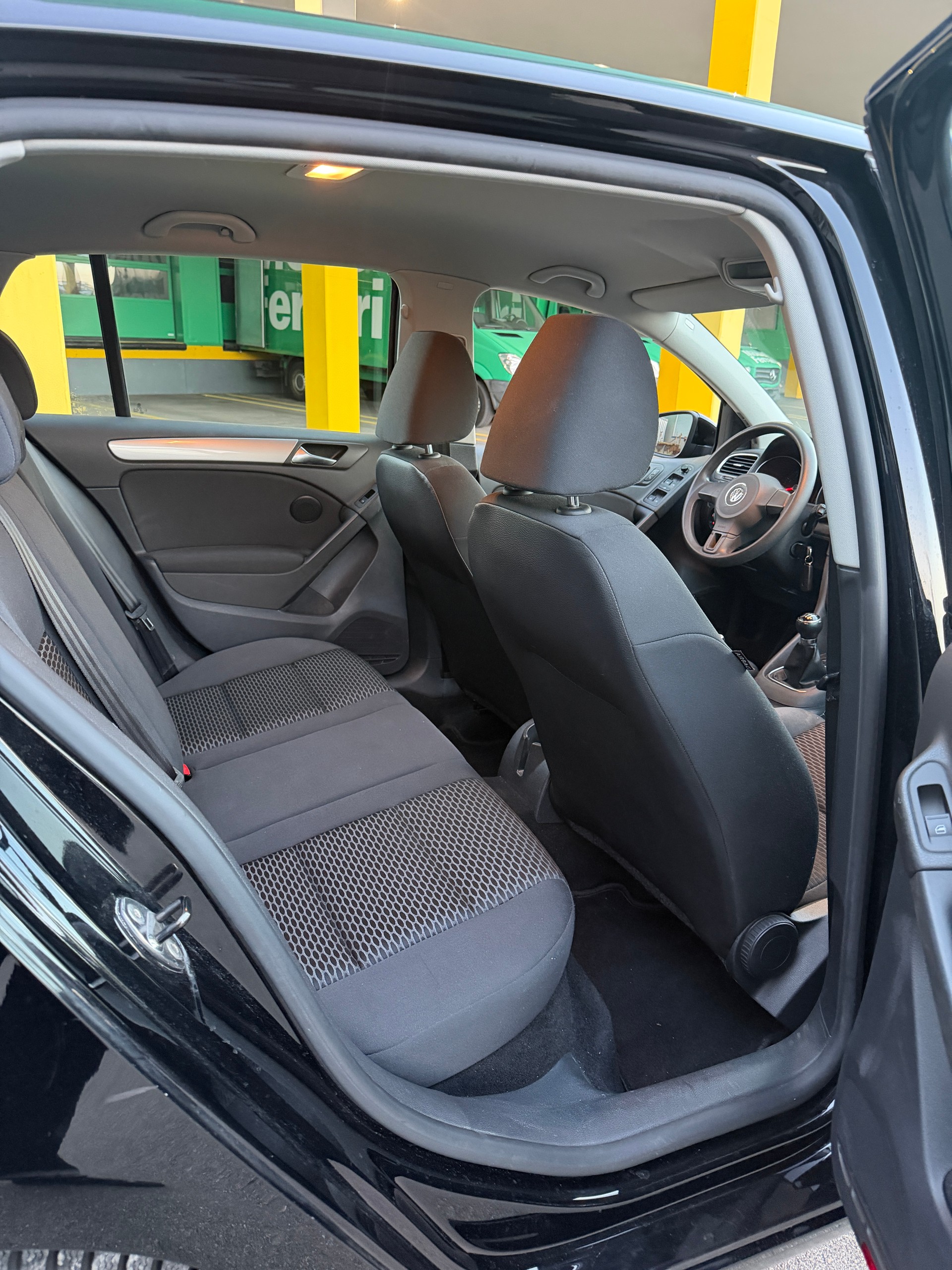 VW Golf 1.2 TSI Comfortline-image-14