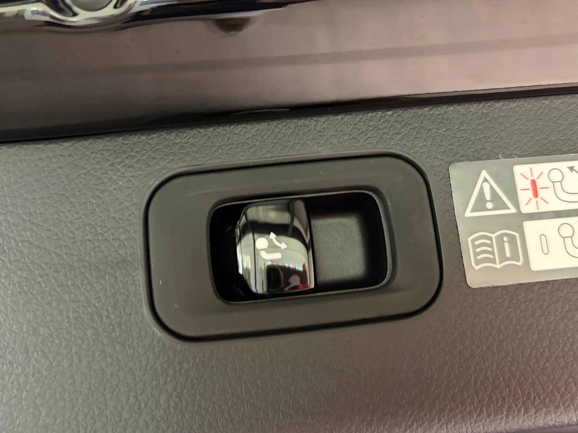 MERCEDES-BENZ C 220 d T 4 Matic Swiss Star-image-7