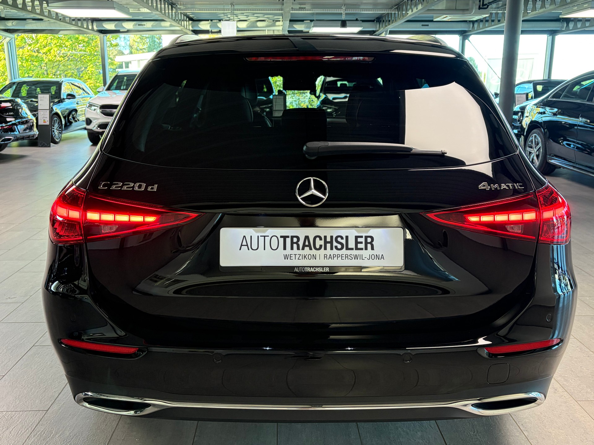 MERCEDES-BENZ C 220 d T 4 Matic Swiss Star-image-4