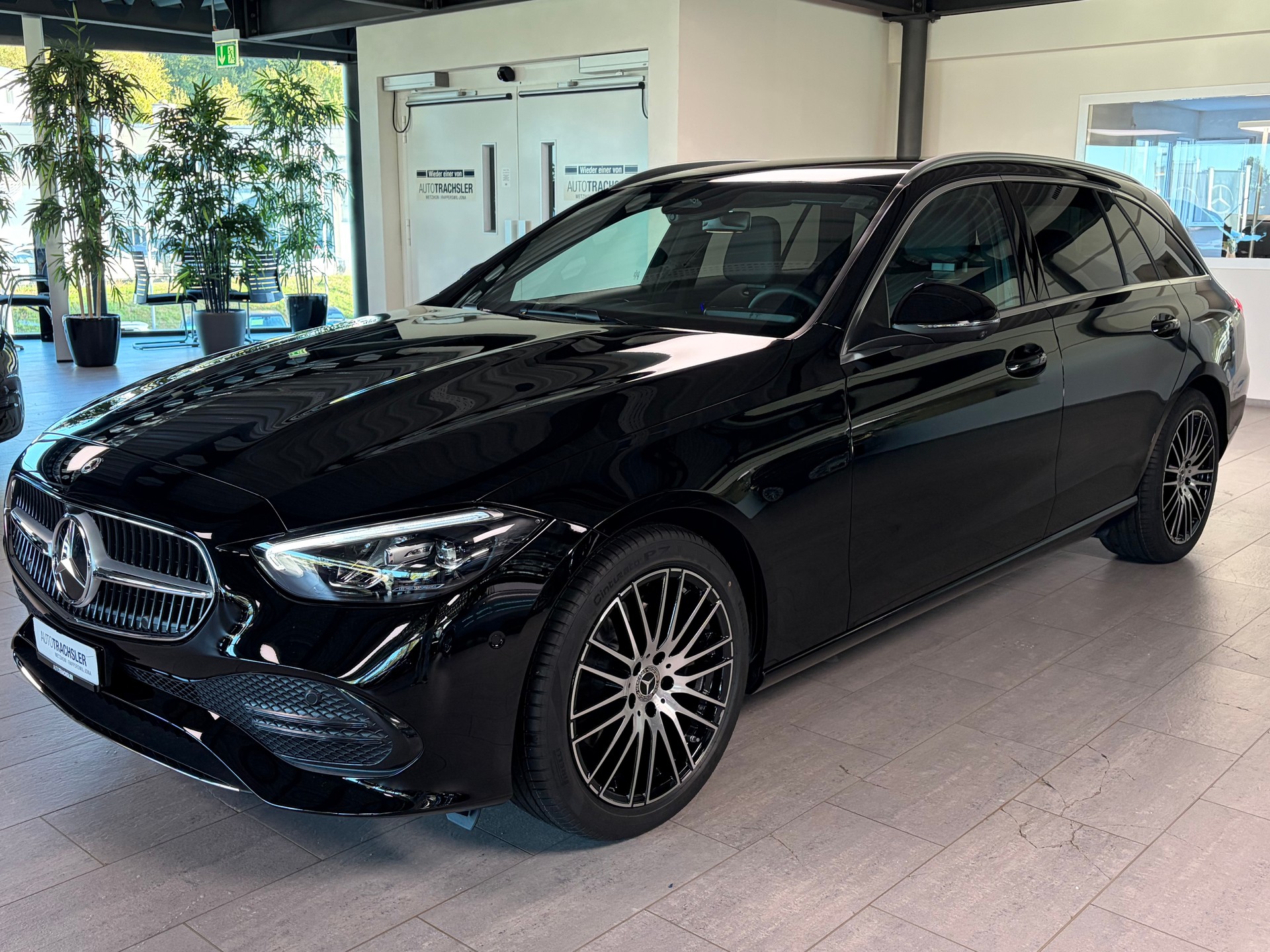 MERCEDES-BENZ C 220 d T 4 Matic Swiss Star-image-3