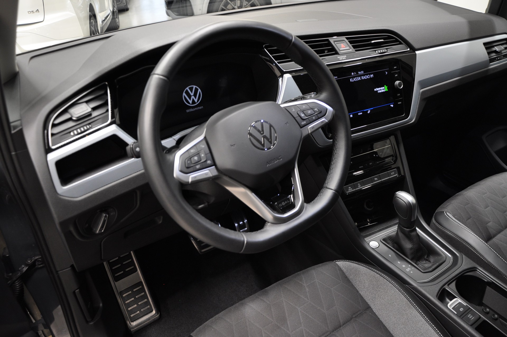 VW Touran 1.5 TSI EVO Comfortline Goal DSG-image-10
