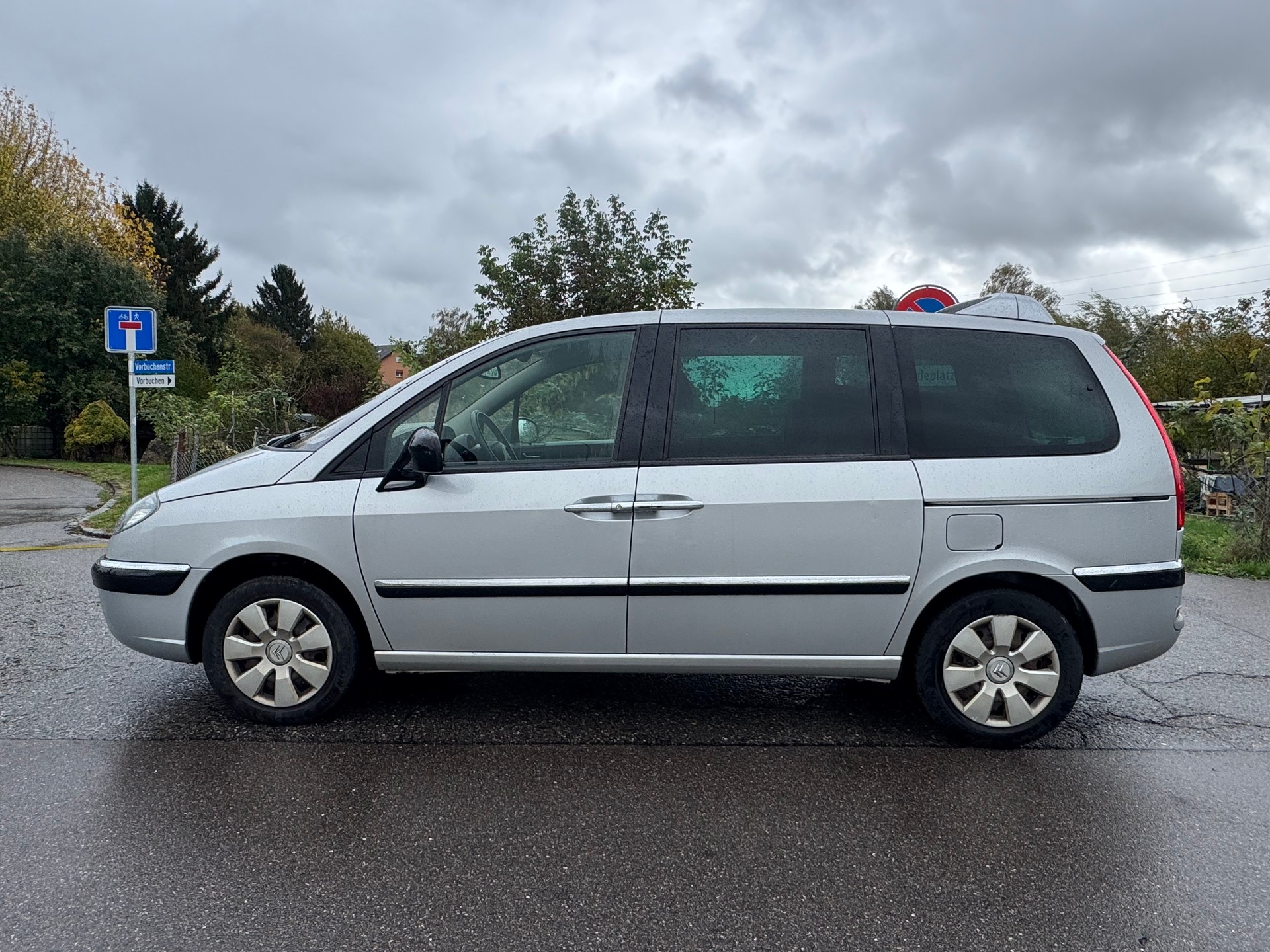 CITROEN C8 2.0 16V HDi Attraction-image-3