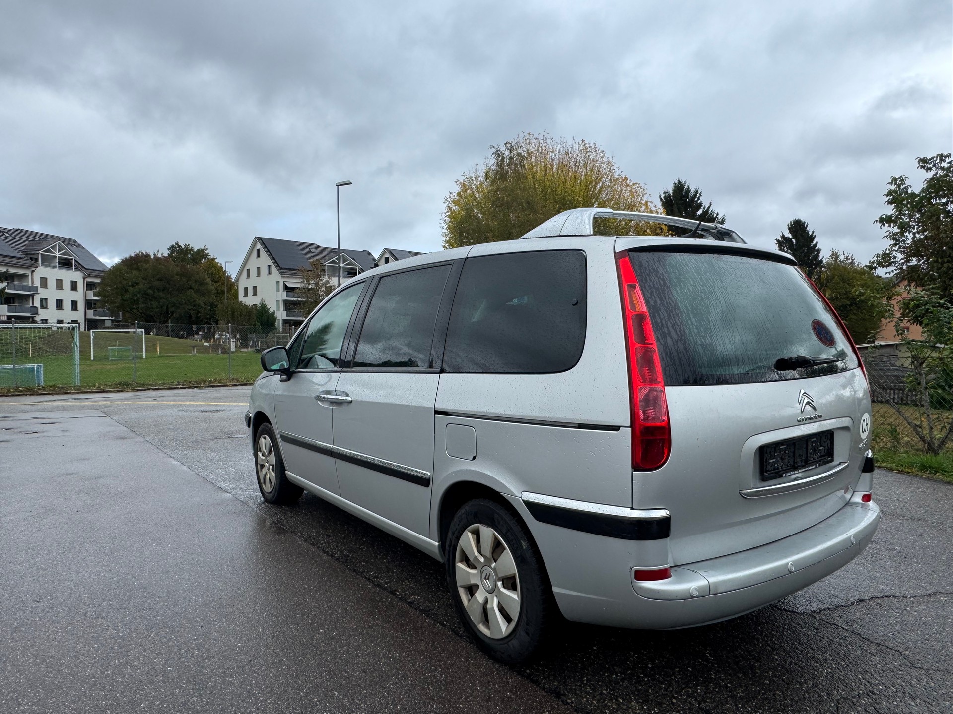 CITROEN C8 2.0 16V HDi Attraction-image-4