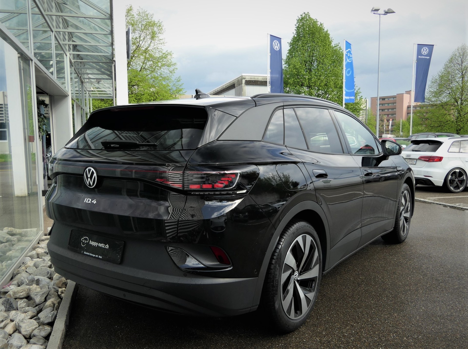VW ID.4 Pro Performance 77 kWh Life Plus-image-3