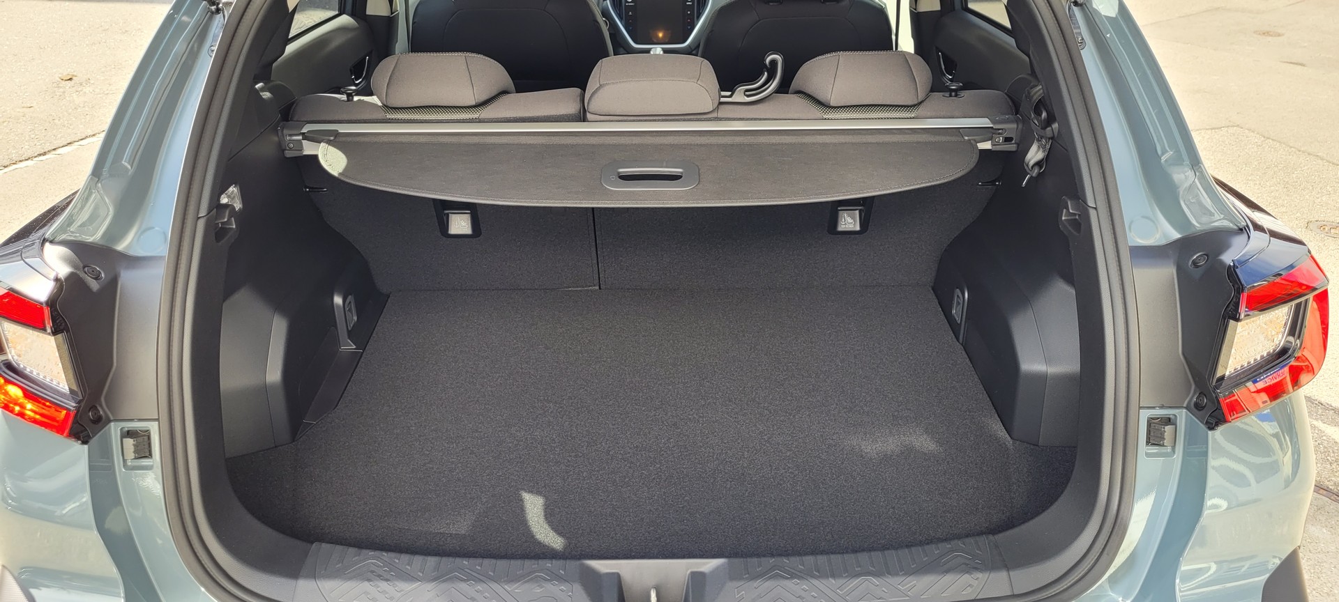 SUBARU Crosstrek 2.0 e-Boxer Swiss Plus AWD Lineartronic-image-13