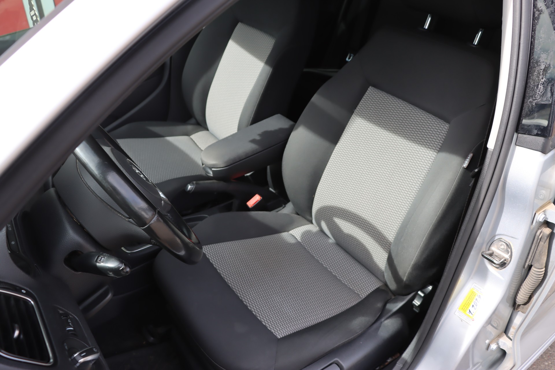 VW Polo 1.2 TDI BlueMotion Trendline-image-12