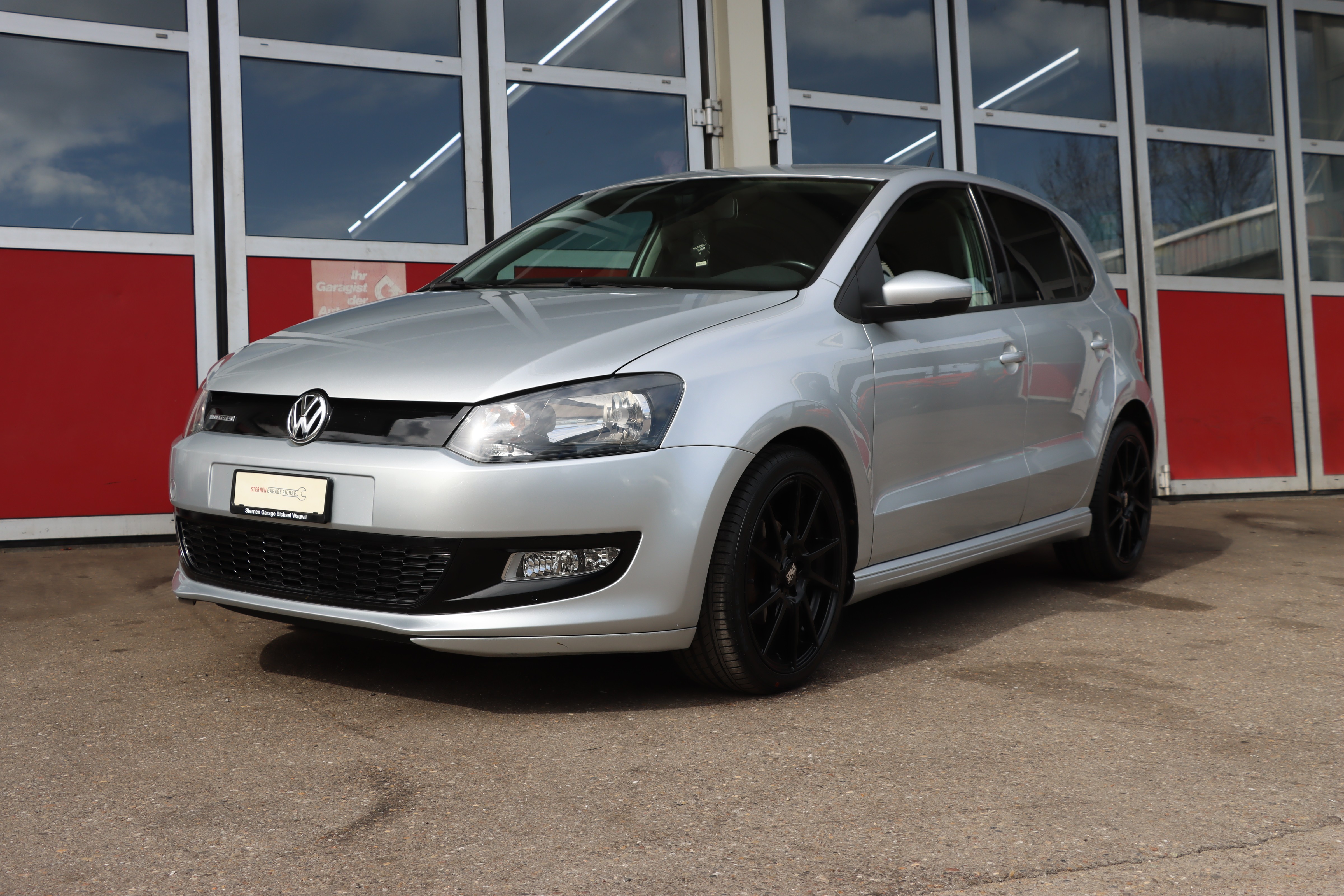 Car photo