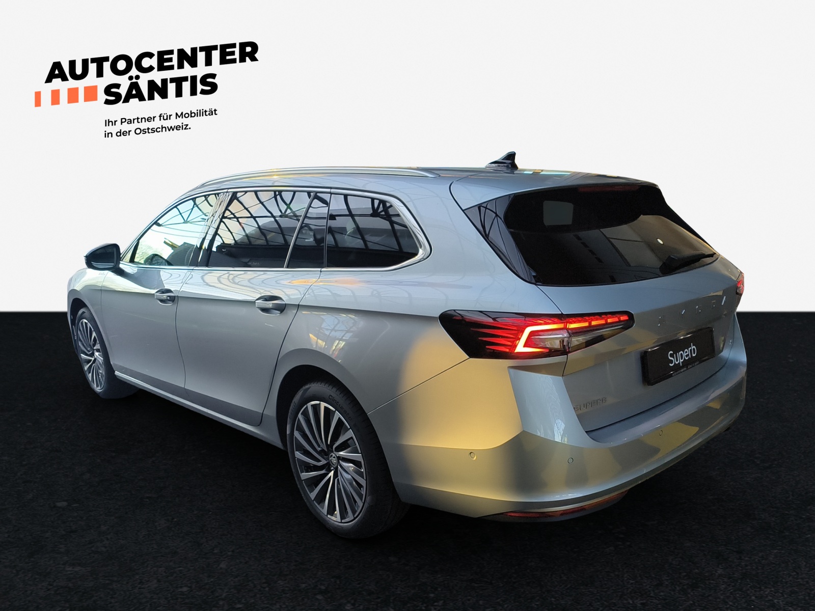 SKODA Superb Combi 2.0 TSI L&K 4x4 DSG-showroom-element-3