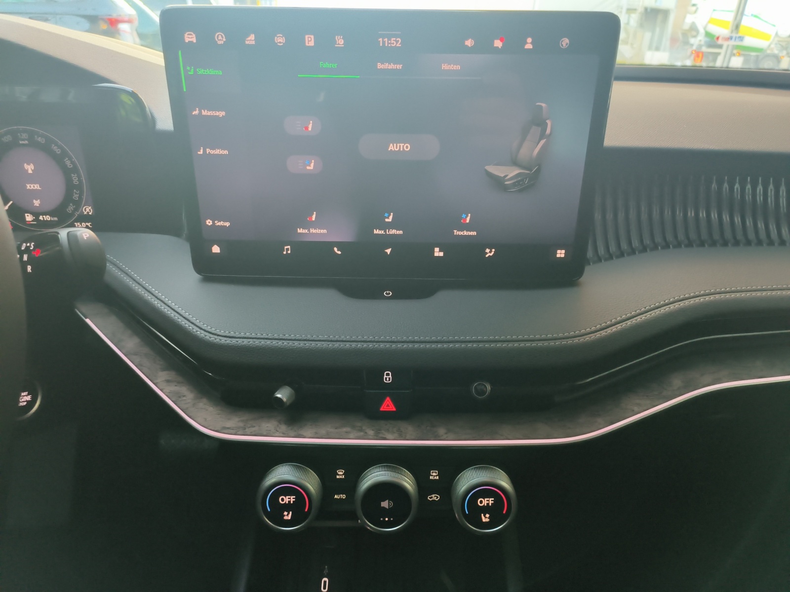 SKODA Superb Combi 2.0 TSI L&K 4x4 DSG-image-9