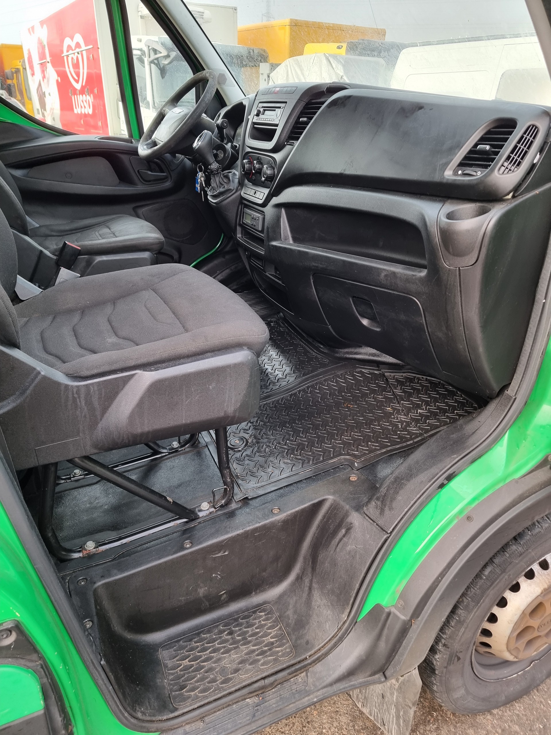IVECO 35 S 13 A-image-11