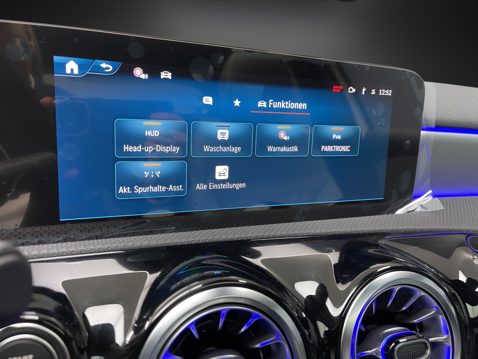 MERCEDES-BENZ A 35 AMG 4Matic+ 8G-DCT-image-12