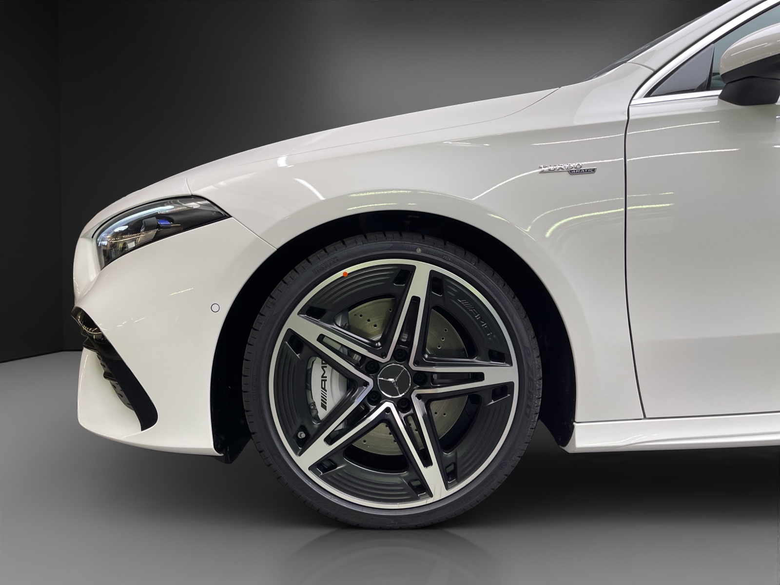 MERCEDES-BENZ A 35 AMG 4Matic+ 8G-DCT-image-5