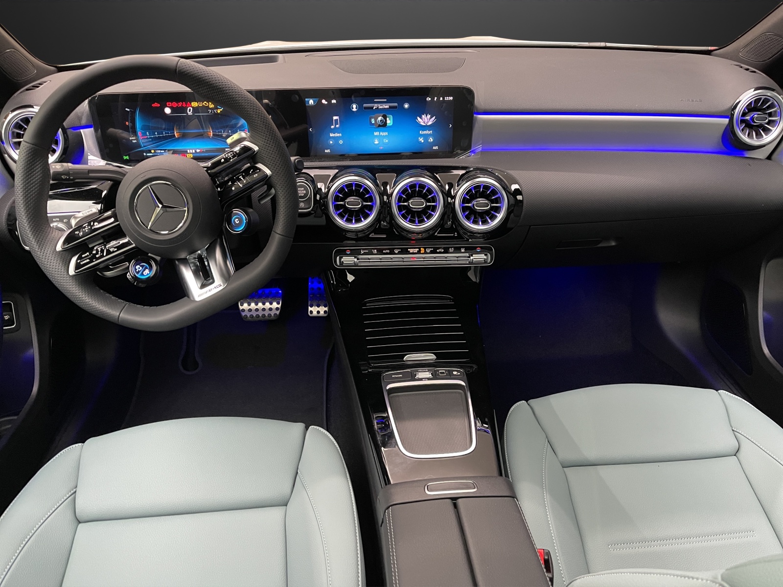 MERCEDES-BENZ A 35 AMG 4Matic+ 8G-DCT-image-8