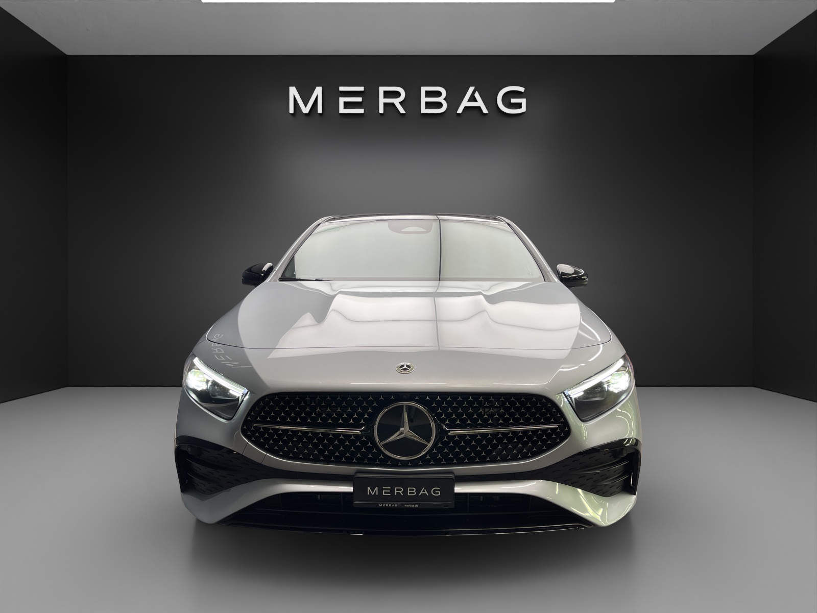 MERCEDES-BENZ A 250 e EQ Star 8G-DCT-image-1