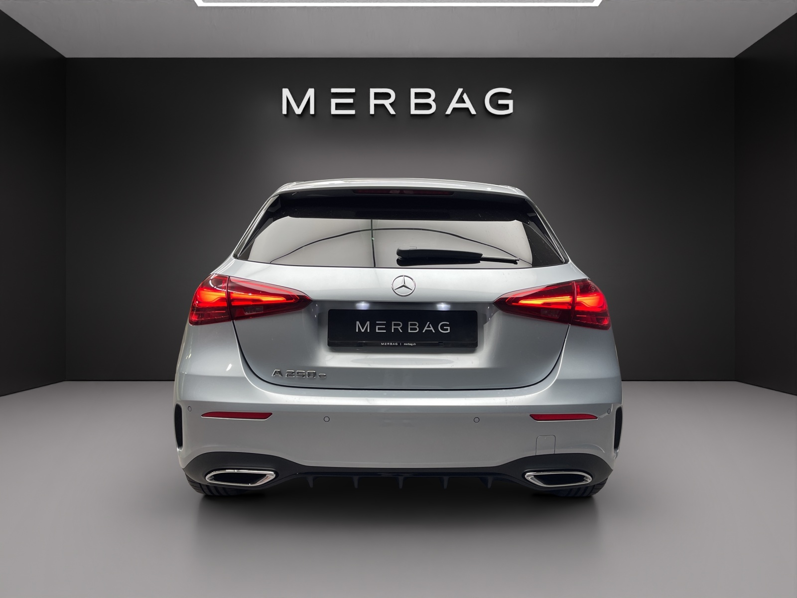 MERCEDES-BENZ A 250 e EQ Star 8G-DCT-image-4