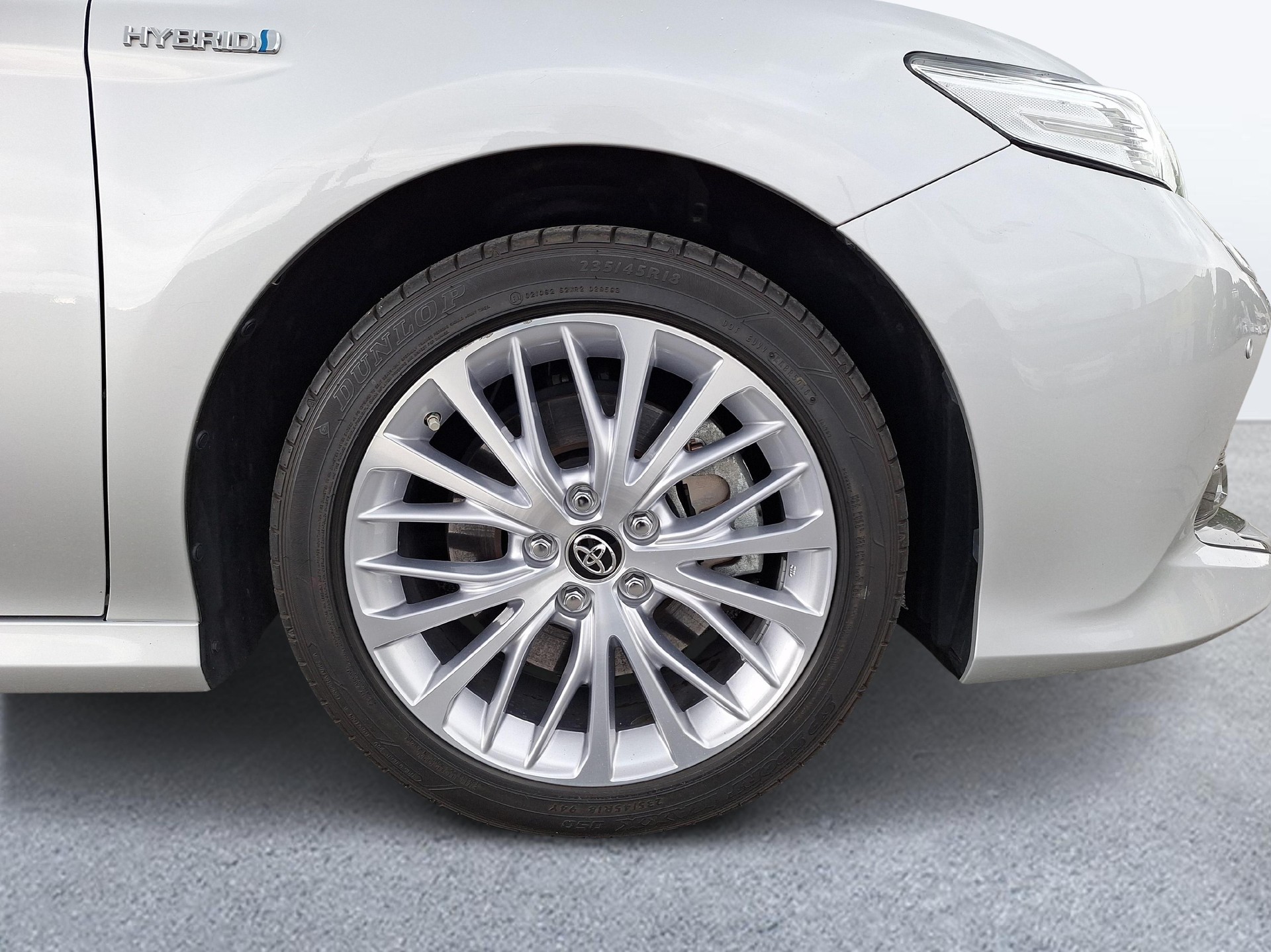 TOYOTA Camry 2.5 HSD Premium-image-15
