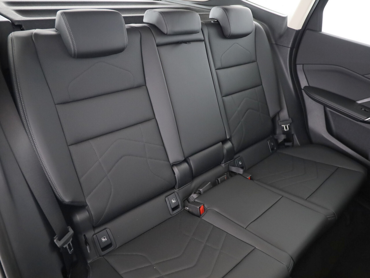 BMW X1 xDrive 23i 48V xLine-image-6