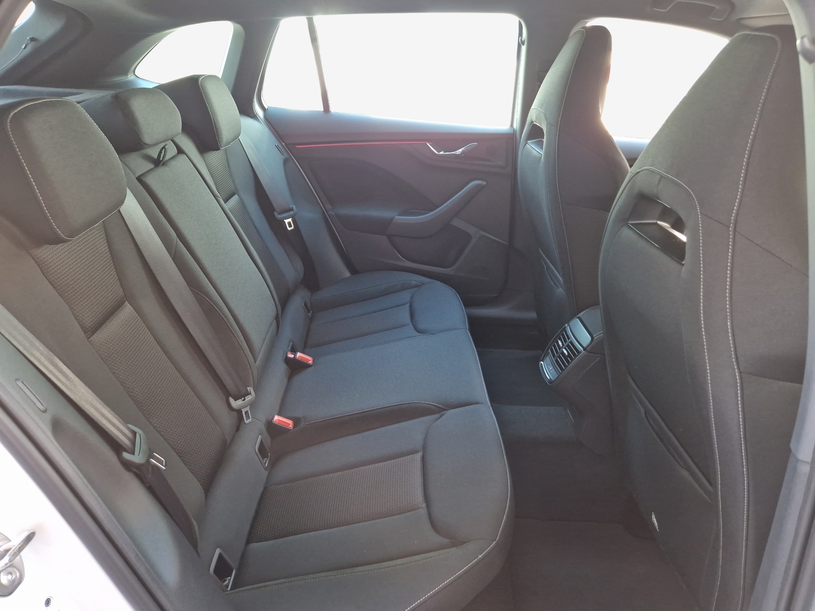 SKODA Scala 1.0 TSI Dynamic DSG-image-15