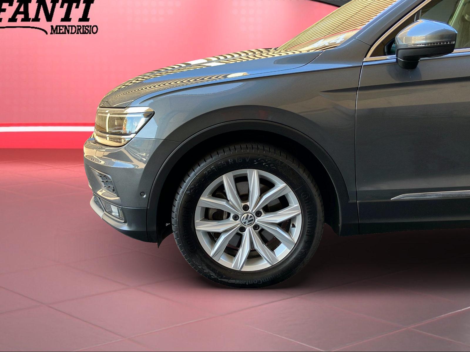 VW Tiguan 2.0 TSI Highline DSG-image-2
