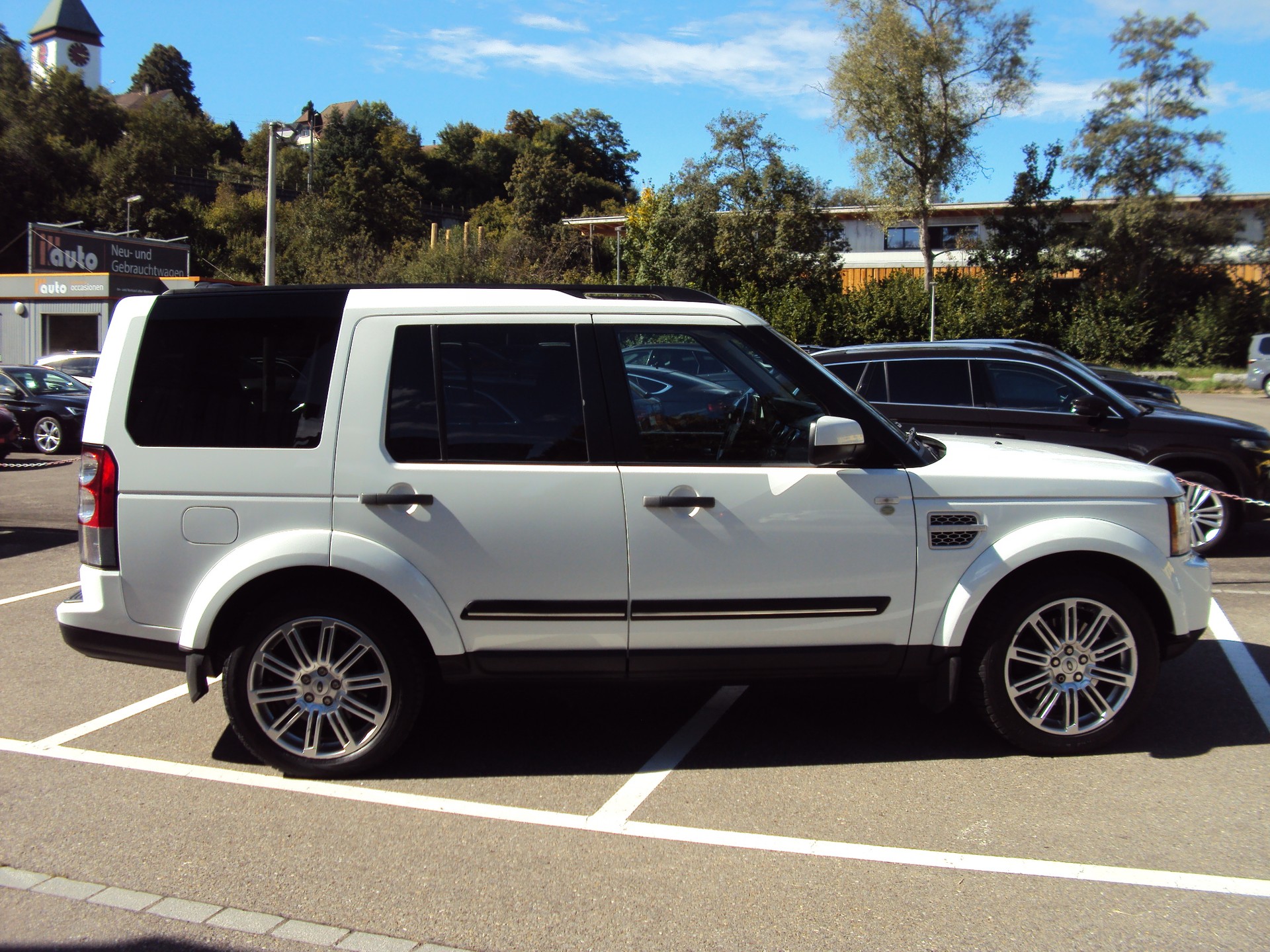 LAND ROVER Discovery 3.0 SDV6 HSE Automatic-image-7