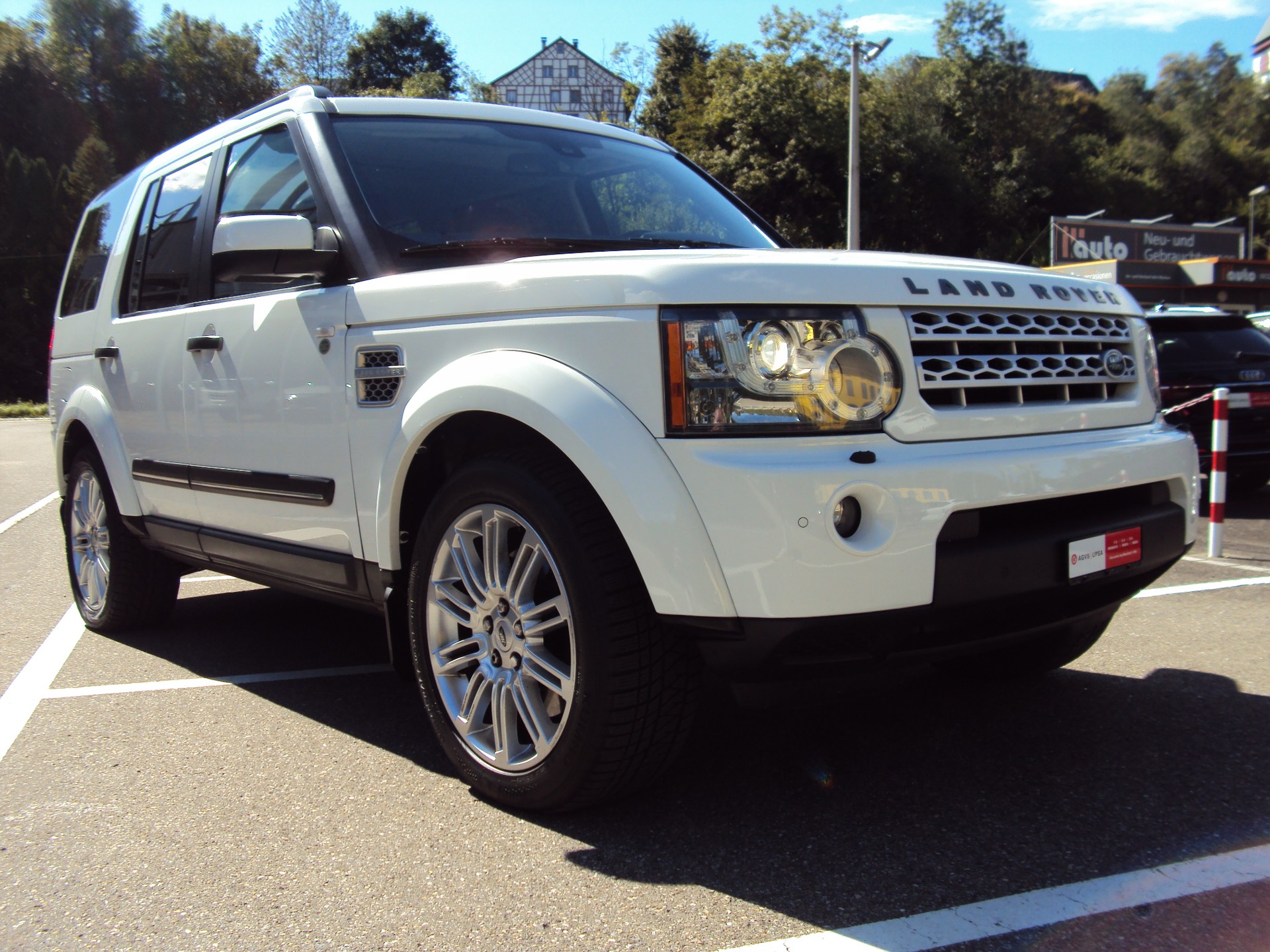 LAND ROVER Discovery 3.0 SDV6 HSE Automatic-image-0
