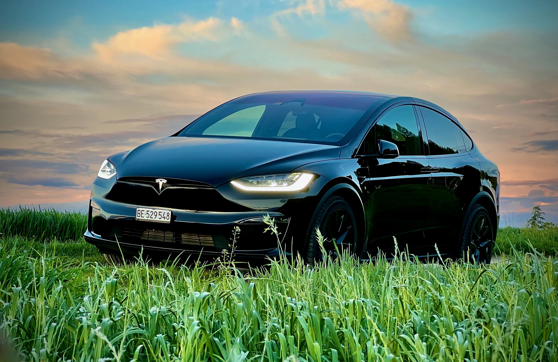 TESLA Model X Long Range-image-5