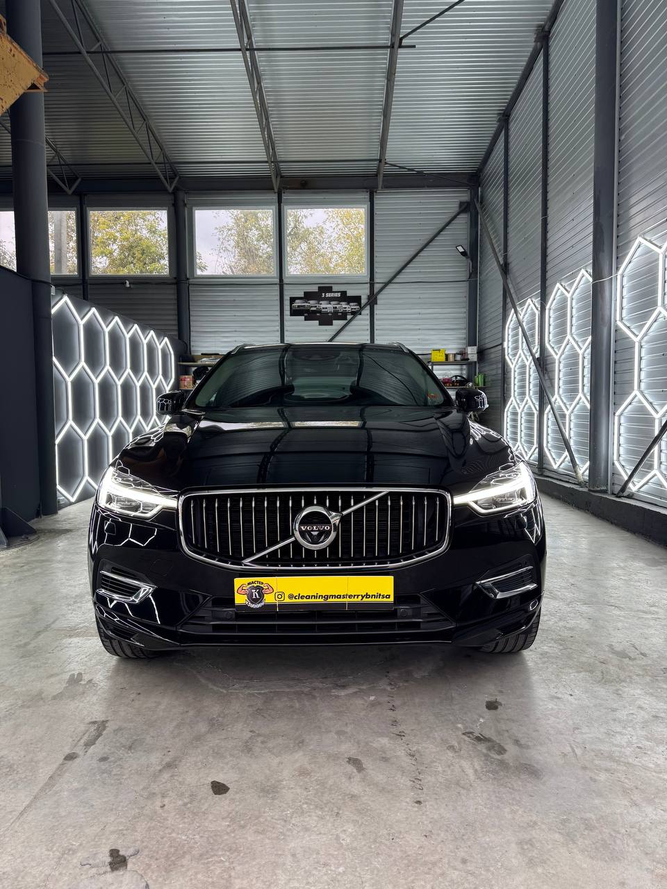 VOLVO XC60 T8 eAWD Inscription Expression Geartronic-image-0