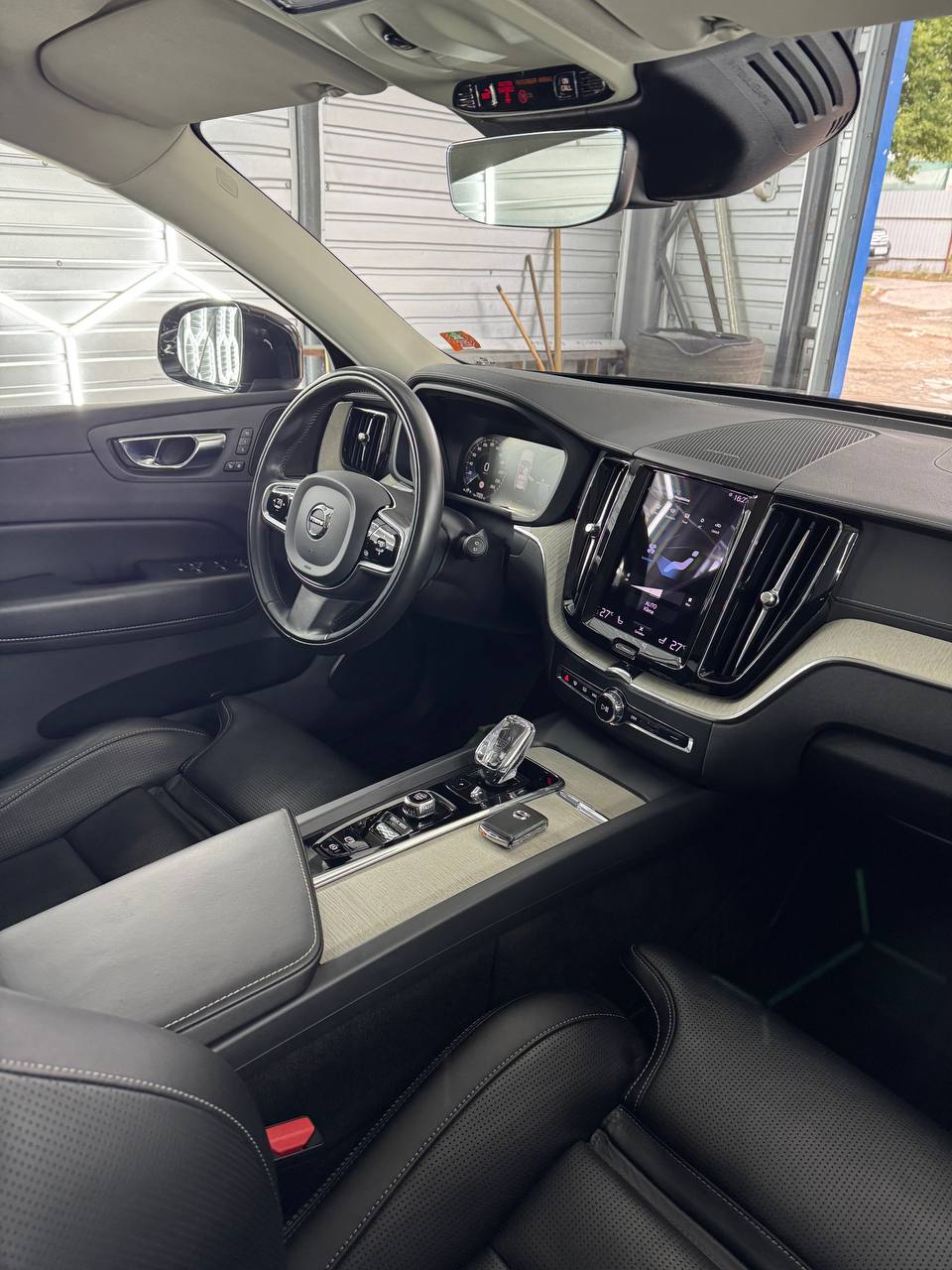 VOLVO XC60 T8 eAWD Inscription Expression Geartronic-image-6